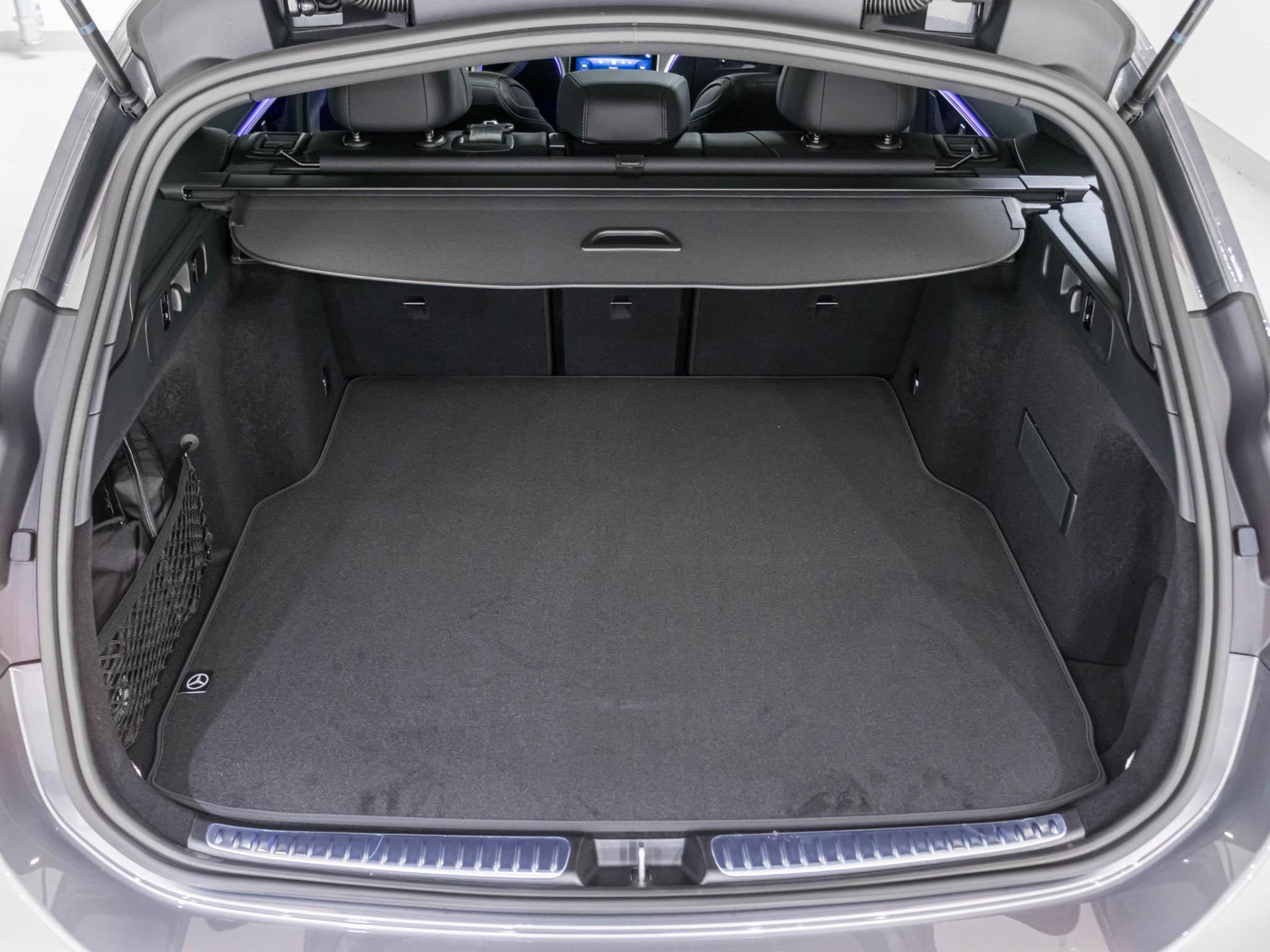 MERCEDES-BENZ C 220 d 4MATIC T-Modell Swiss Star-image-13