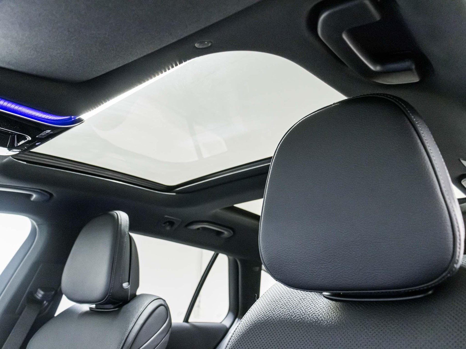 MERCEDES-BENZ C 220 d 4MATIC T-Modell Swiss Star-image-8