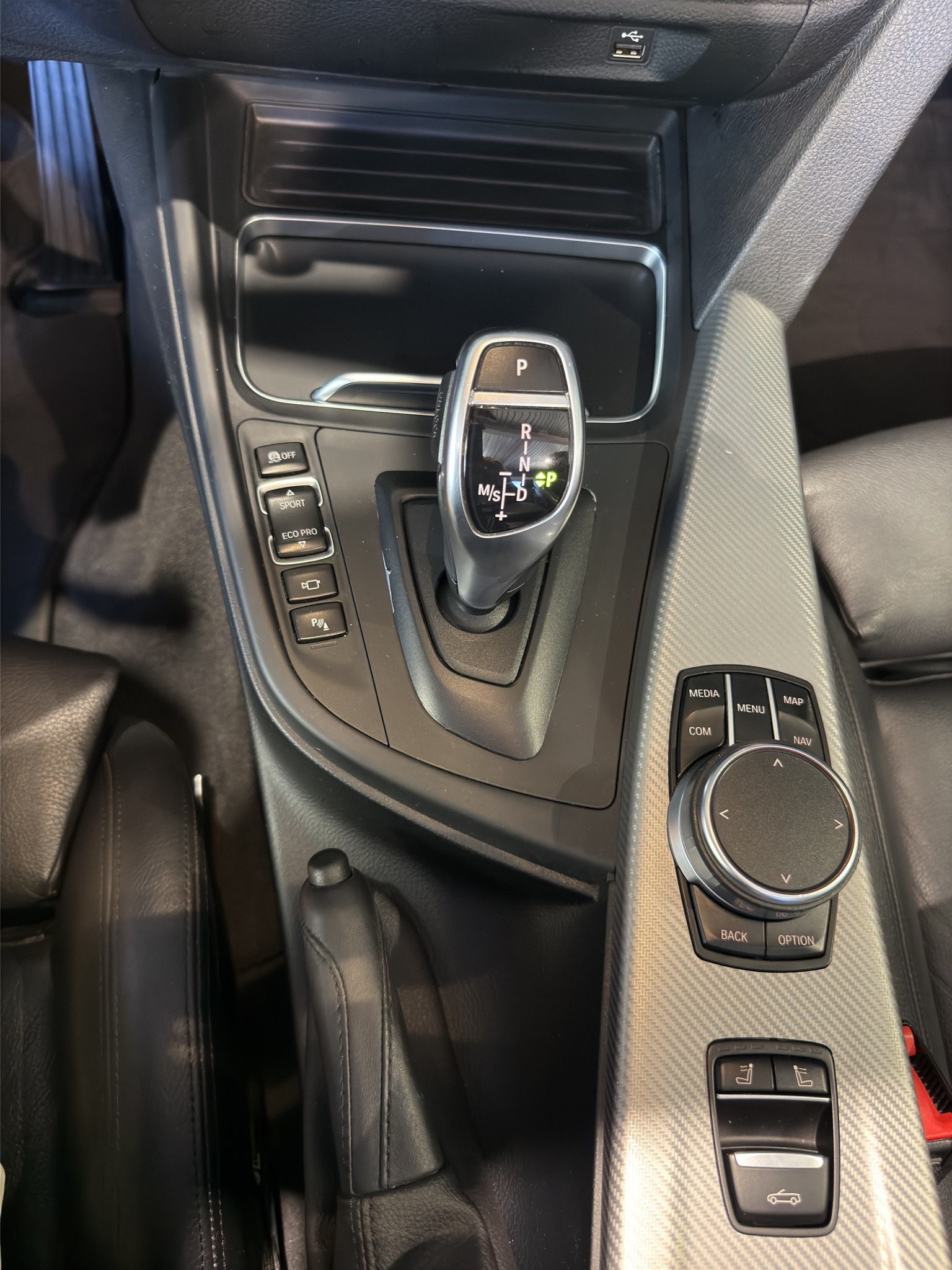 BMW 440i Cabriolet xDrive M Sport Steptronic-image-22