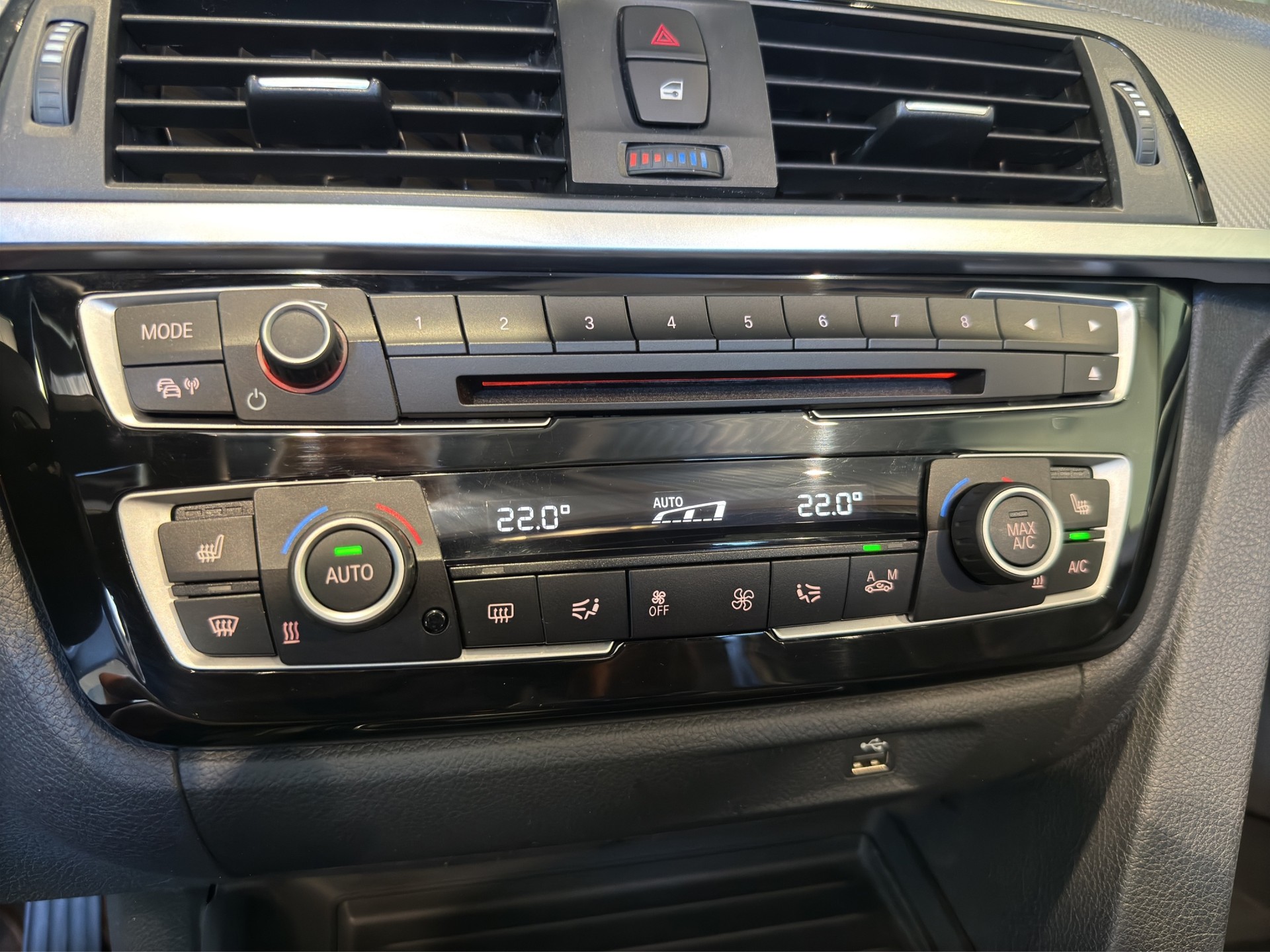 BMW 440i Cabriolet xDrive M Sport Steptronic-image-20