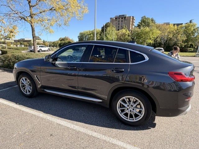 BMW 20d xDrive-image-1