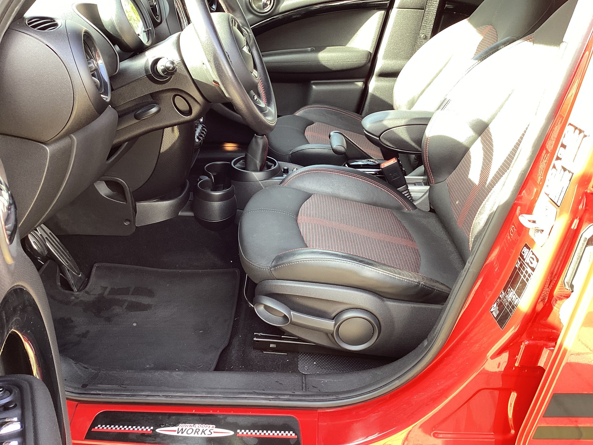 MINI Countryman Cooper S ALL4 Snowhill-image-6