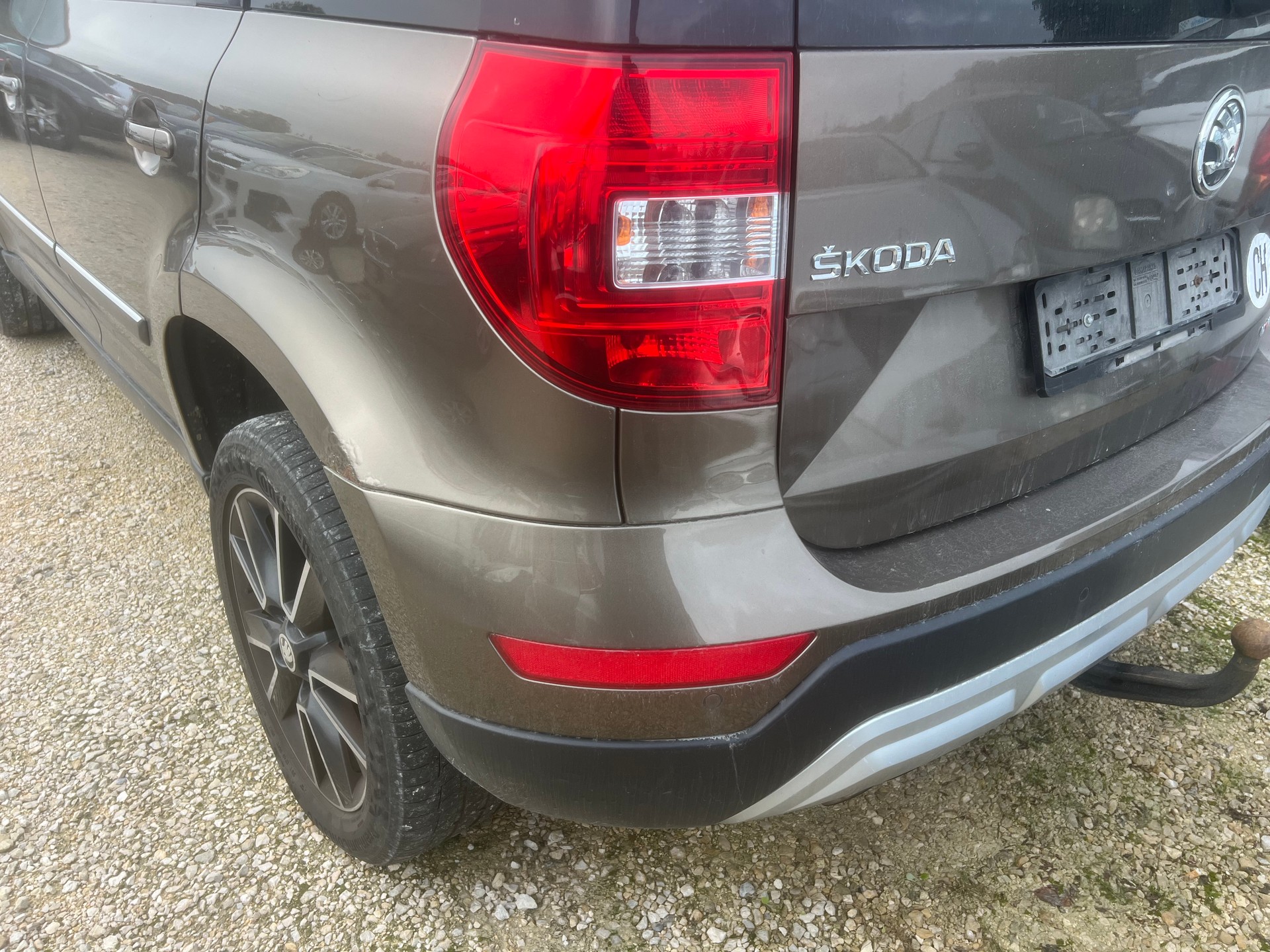 SKODA Yeti 1.8 TSI Elegance Outdoor 4x4 DSG-image-5