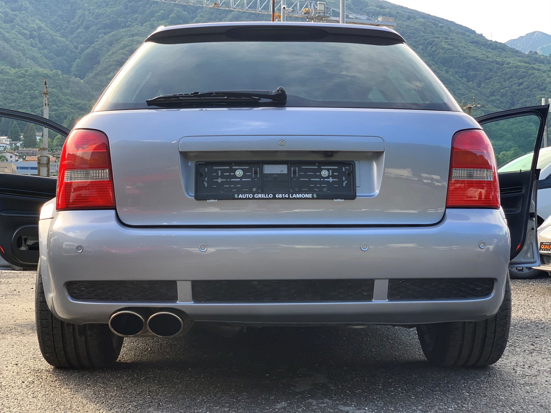 AUDI RS4 Avant quattro-image-4