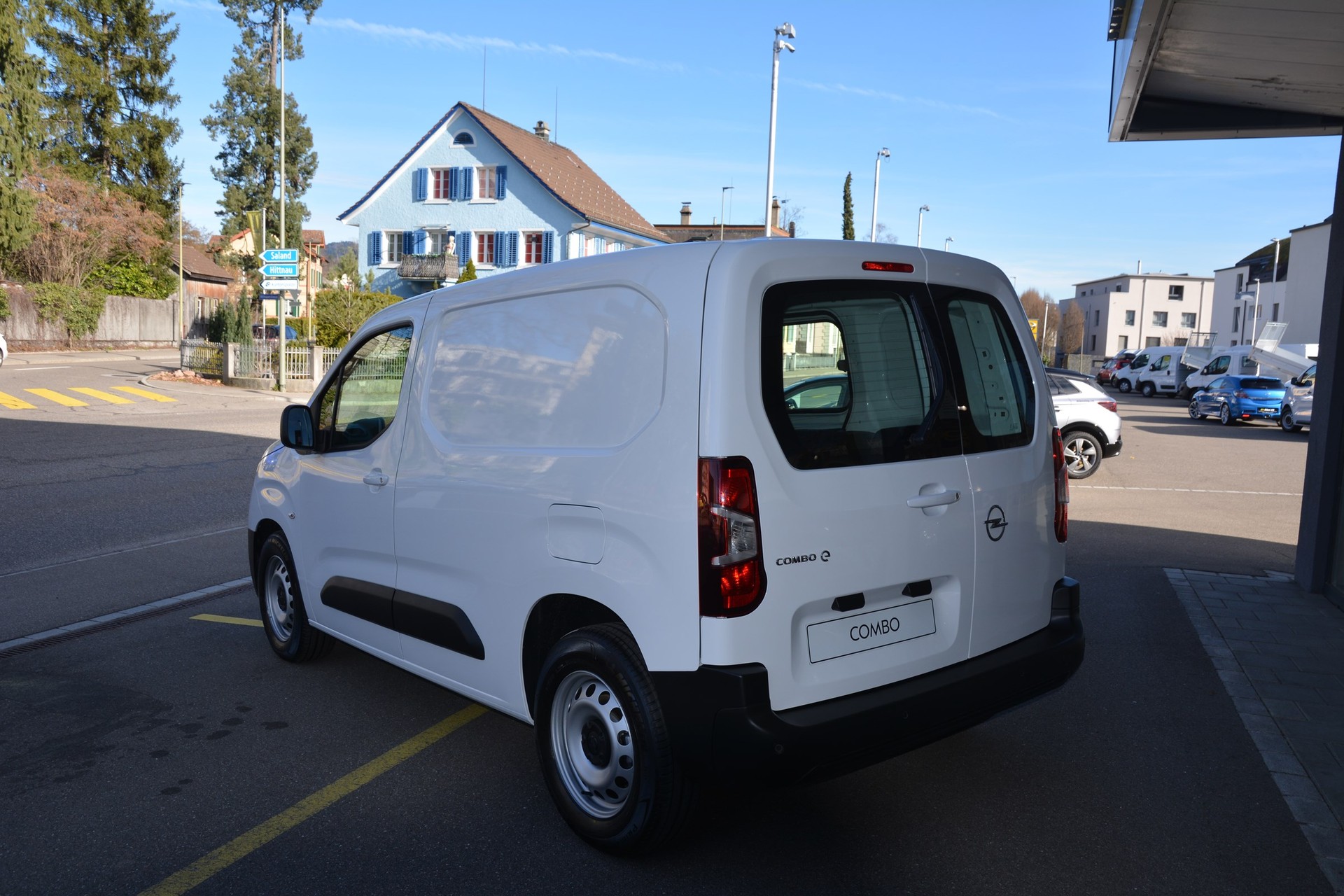 OPEL Combo-e Cargo-image-15