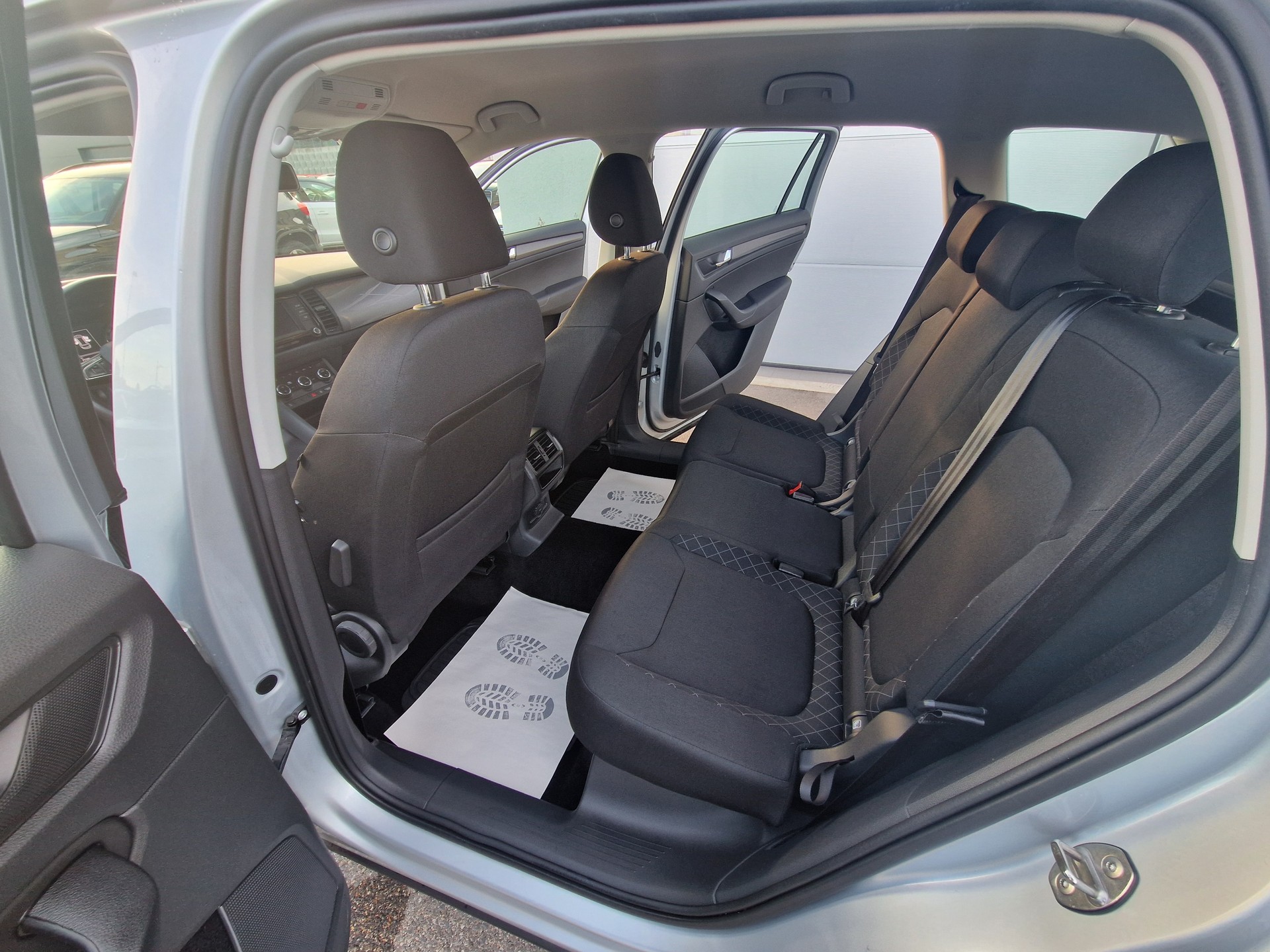 SKODA Kodiaq 1.4 TSI Active DSG-image-8
