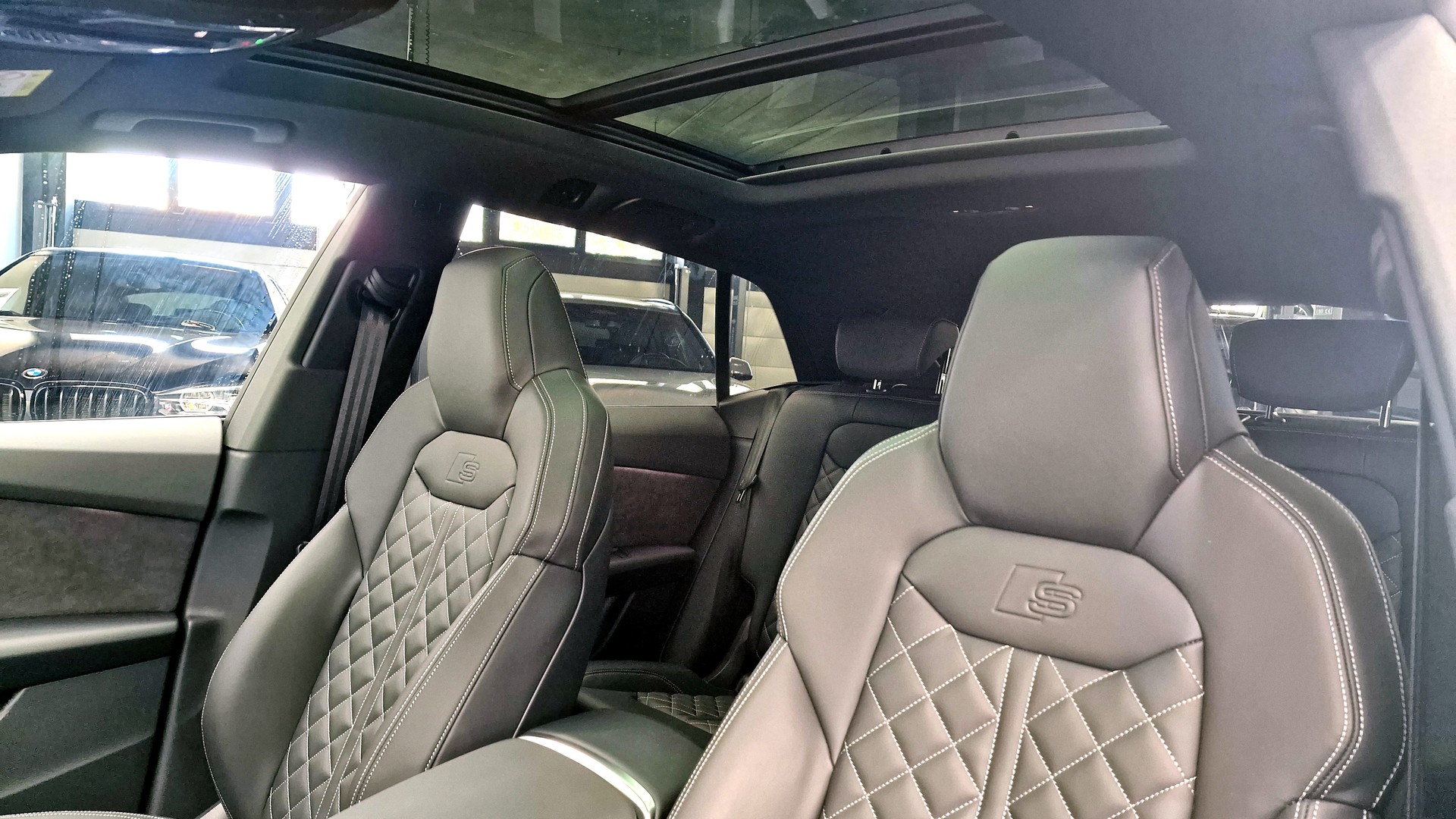 AUDI SQ8 4.0 V8 TFSI quattro T-Tronic-image-10