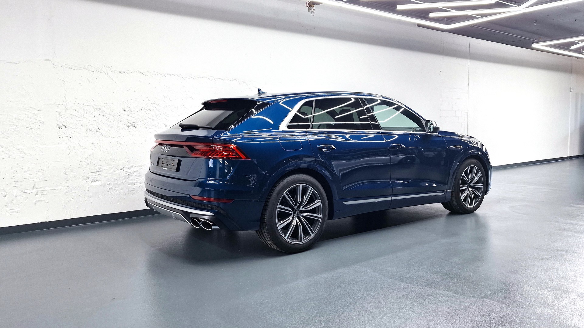 AUDI SQ8 4.0 V8 TFSI quattro T-Tronic-image-2