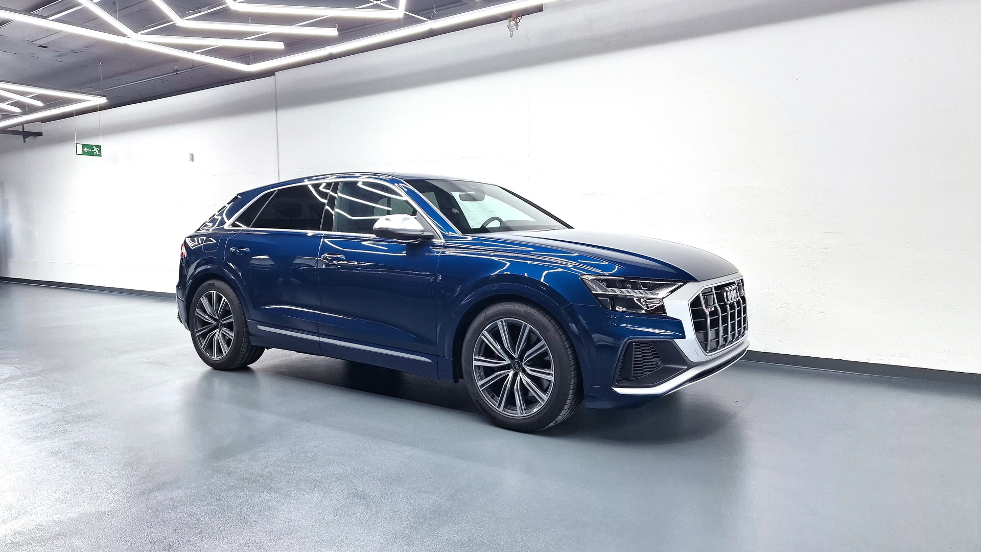 AUDI SQ8 4.0 V8 TFSI quattro T-Tronic-image-1
