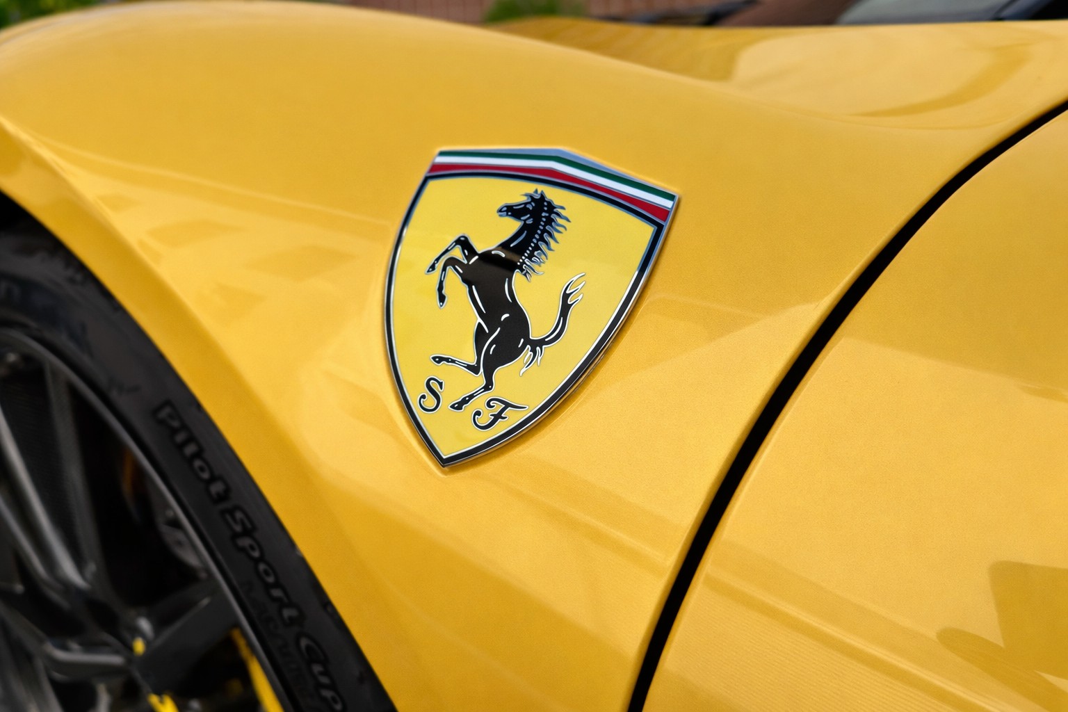 FERRARI SF90 Stradale Assetto Fiorano-image-14