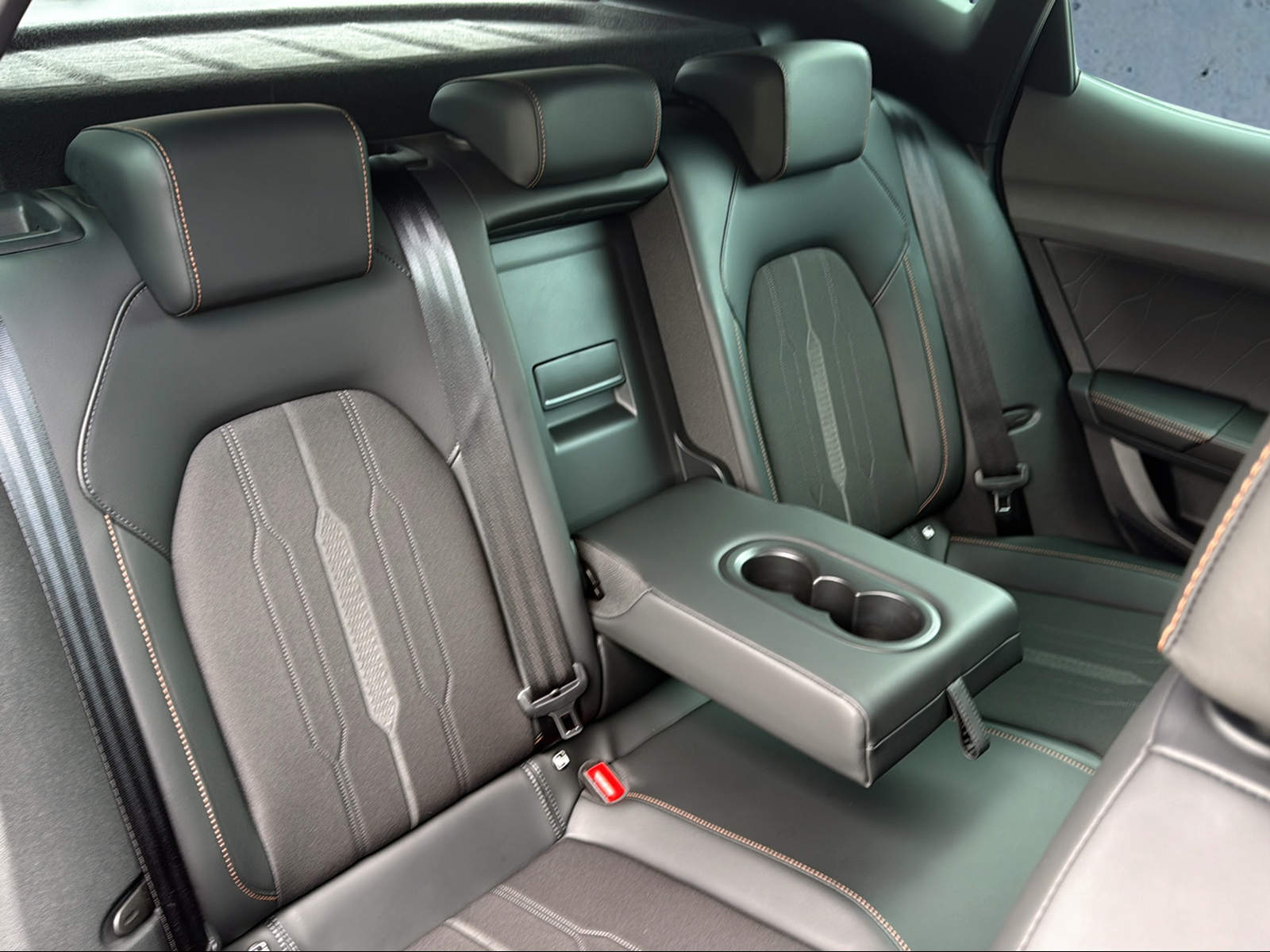 CUPRA Formentor 1.4 e-HYBRID pHEV Allalin DSG-image-12