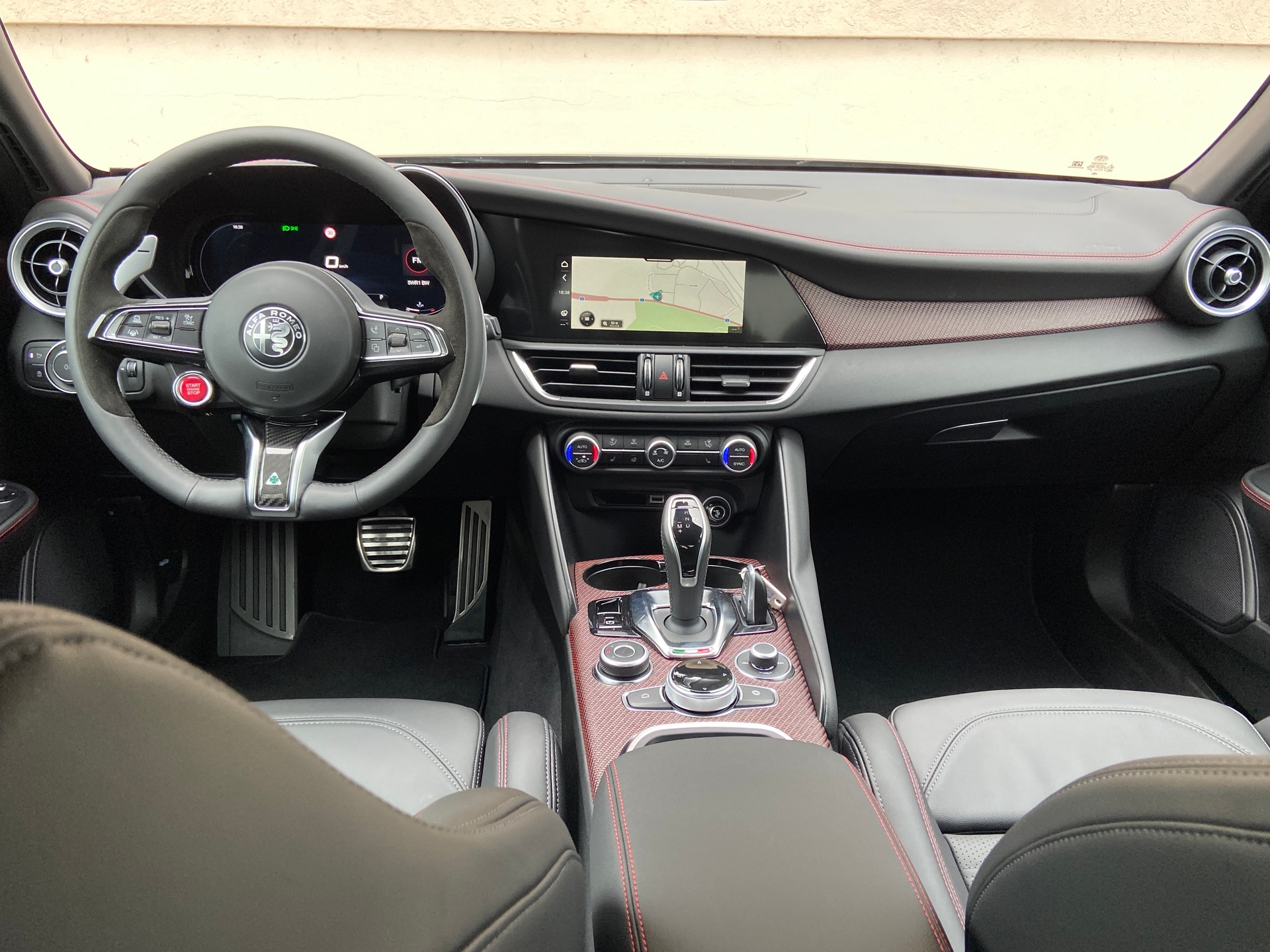 ALFA ROMEO Giulia 2.9 V6 Quadrifoglio Super Sport Carbonroof 1 of 275-image-10