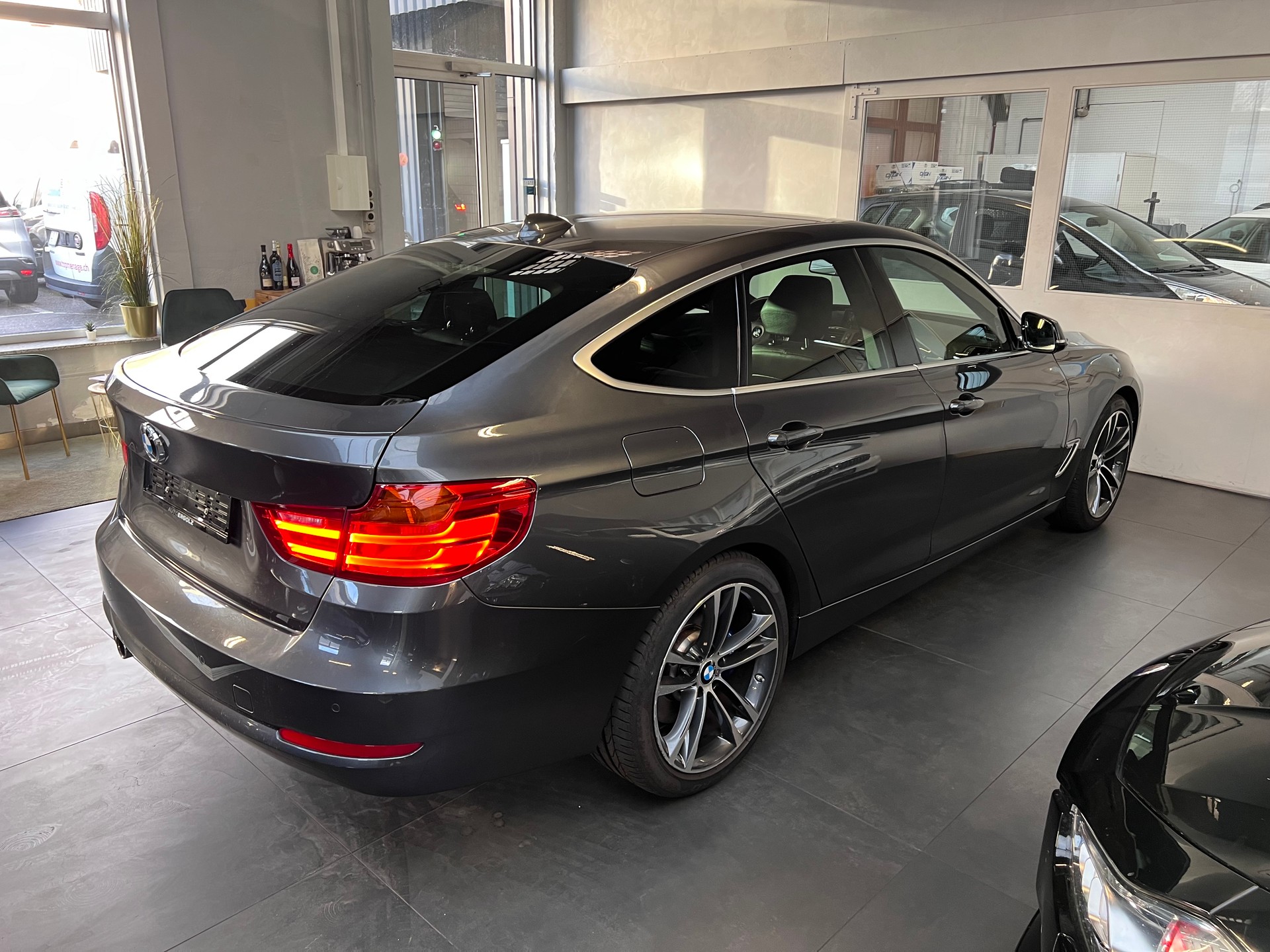 BMW 335d GT xDrive Steptronic-image-3