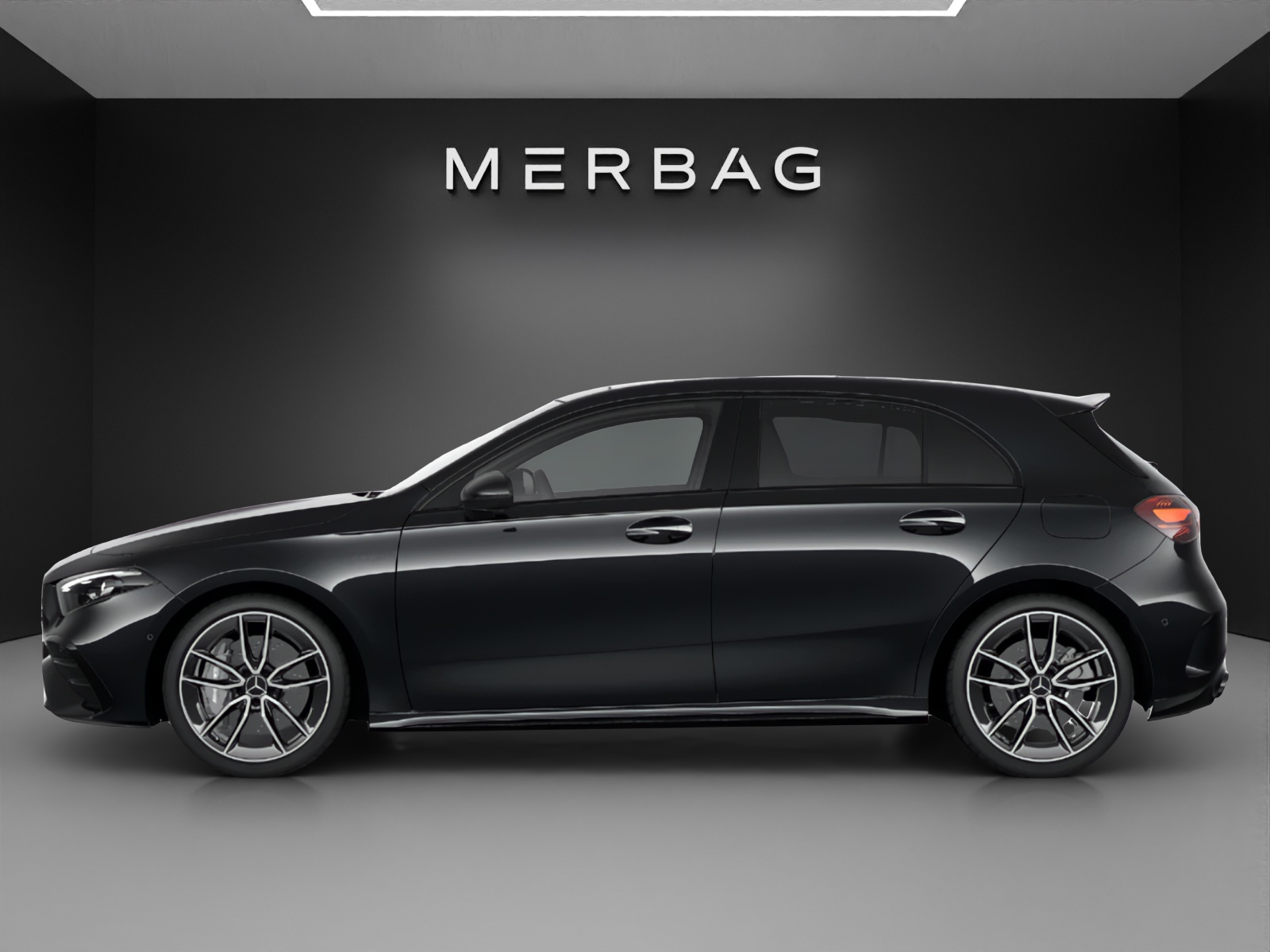 MERCEDES-BENZ A AMG 35 4Matic 8G-DCT-image-1