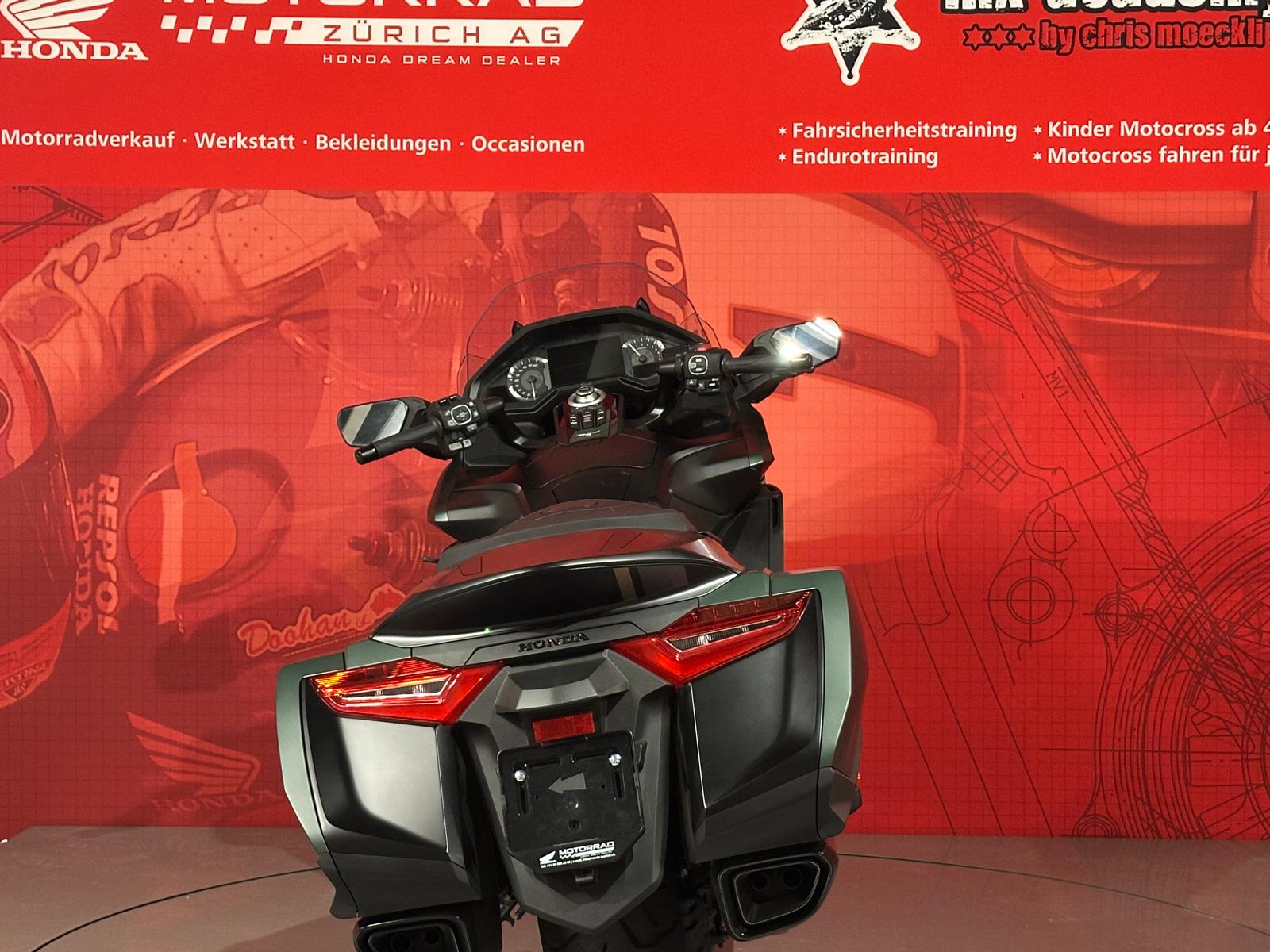 HONDA BAGGER-DCT *Grün**2024*-image-5