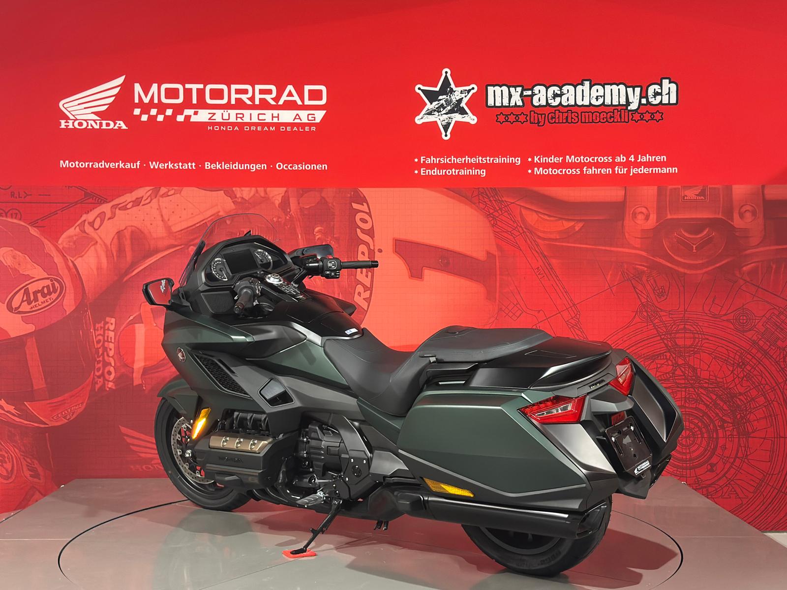 HONDA BAGGER-DCT *Grün**2024*-image-4