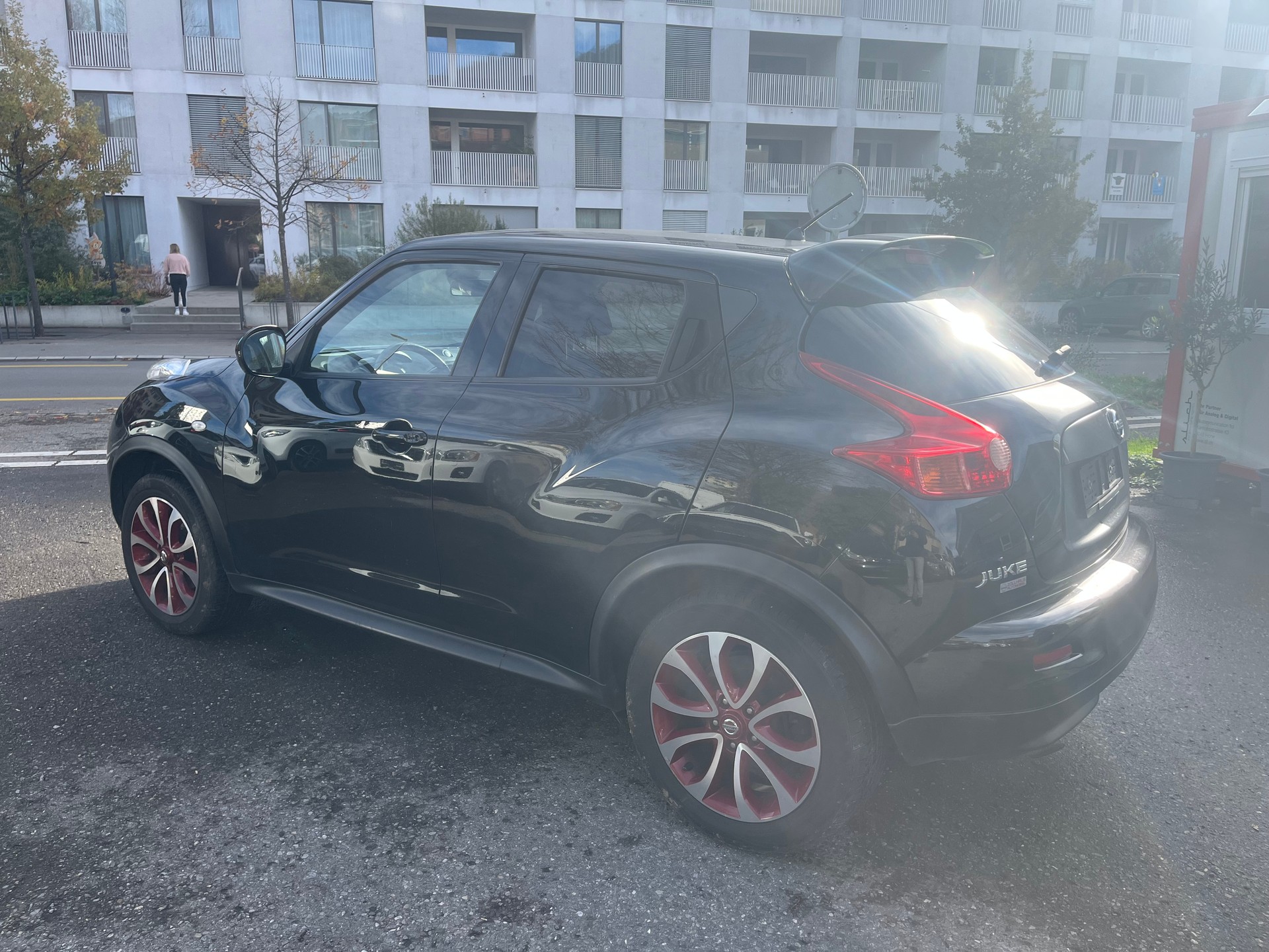 NISSAN Juke 1.6 DIG-T n-tec 4x4 Xtronic M-CVT-image-2