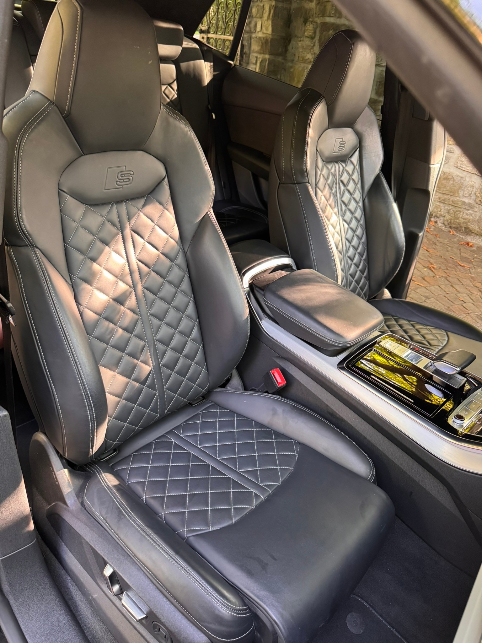 AUDI Q8 50 TDI Black Edition quattro tiptronic-image-5
