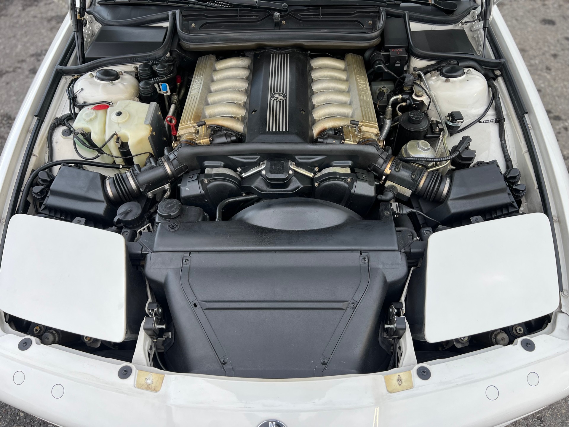 BMW 850i A VETERAN-image-24