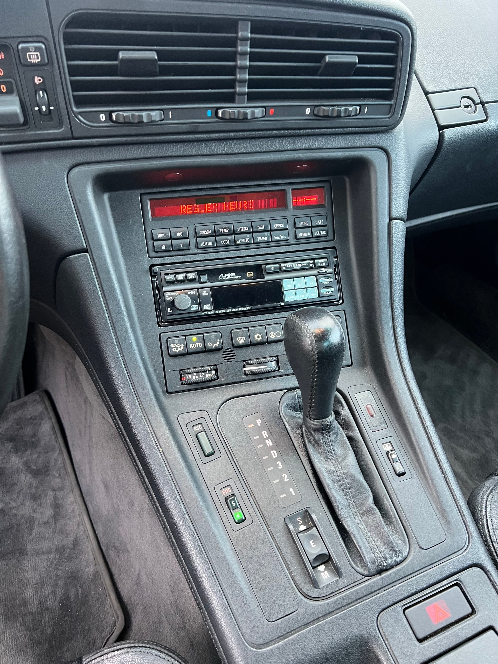 BMW 850i A VETERAN-image-18