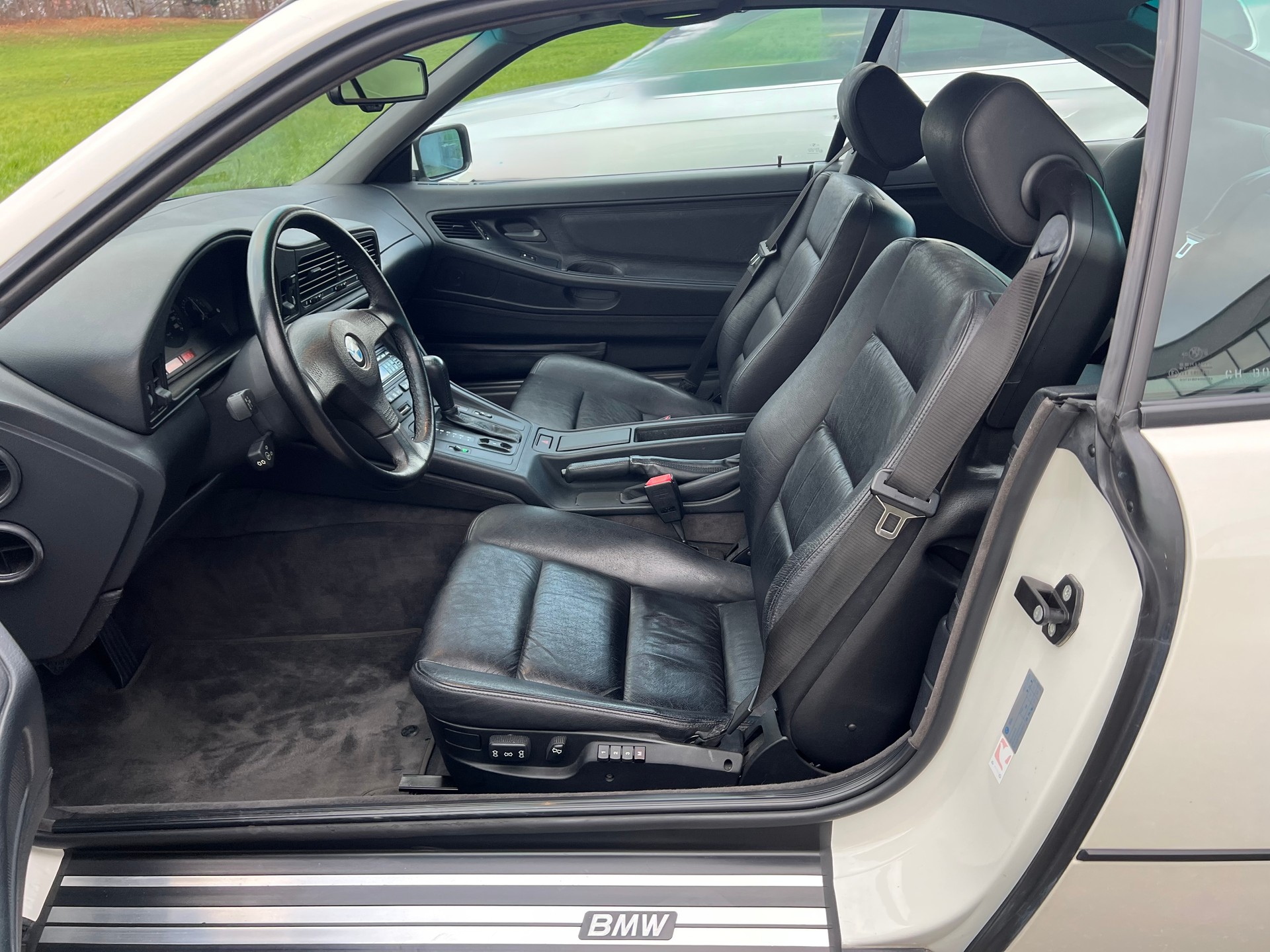 BMW 850i A VETERAN-image-9