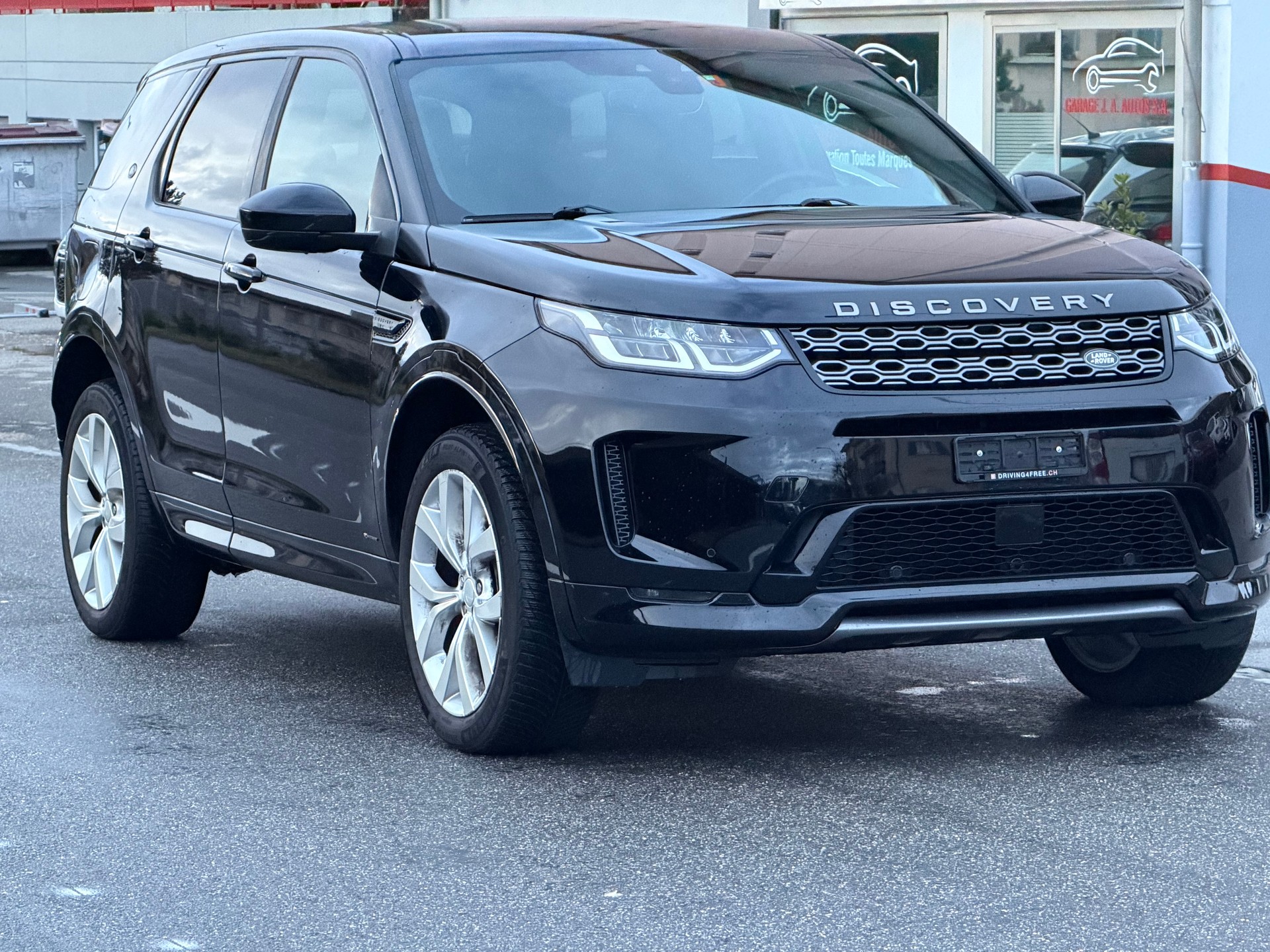 LAND ROVER Discovery Sport R Dyn P200 2.0 Si4 MHEV SE AT9-image-1