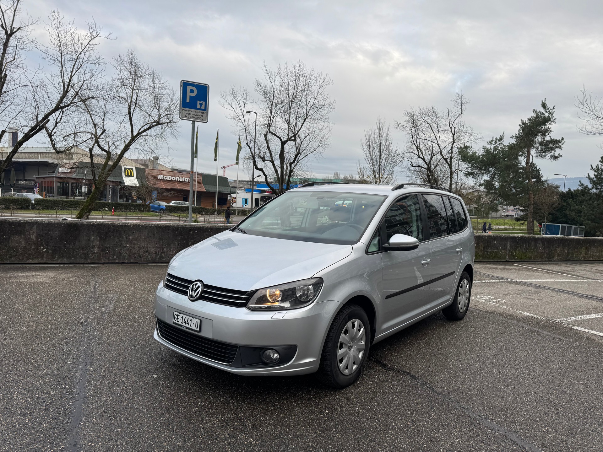 VW Touran 1.6 TDI BlueMotion Technology Comfortline-image-3