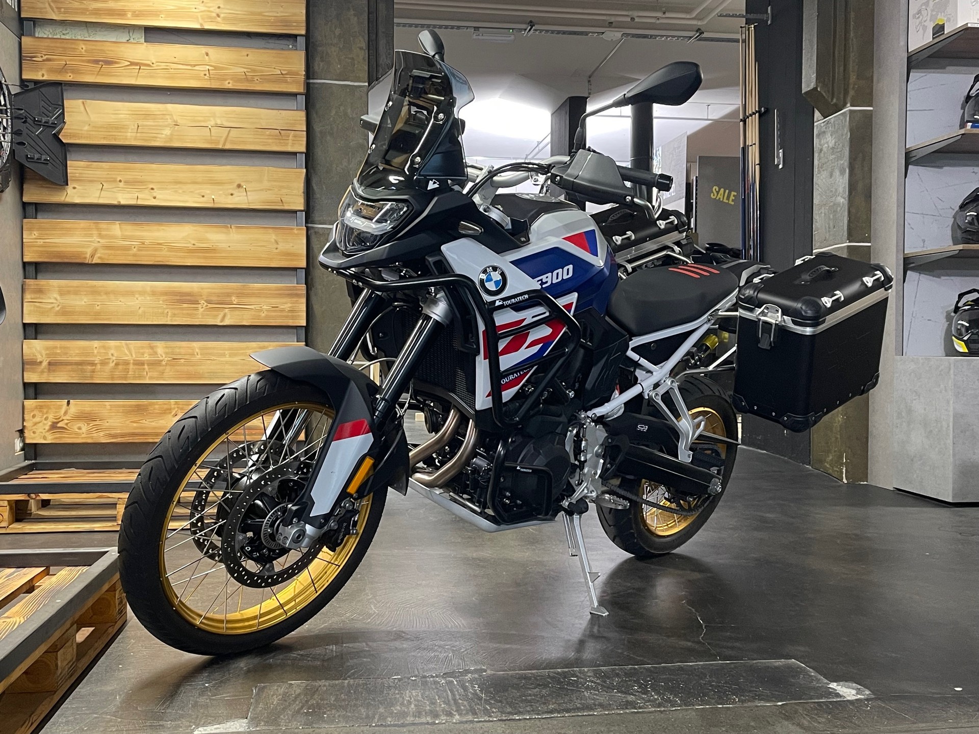 BMW F 900 GS