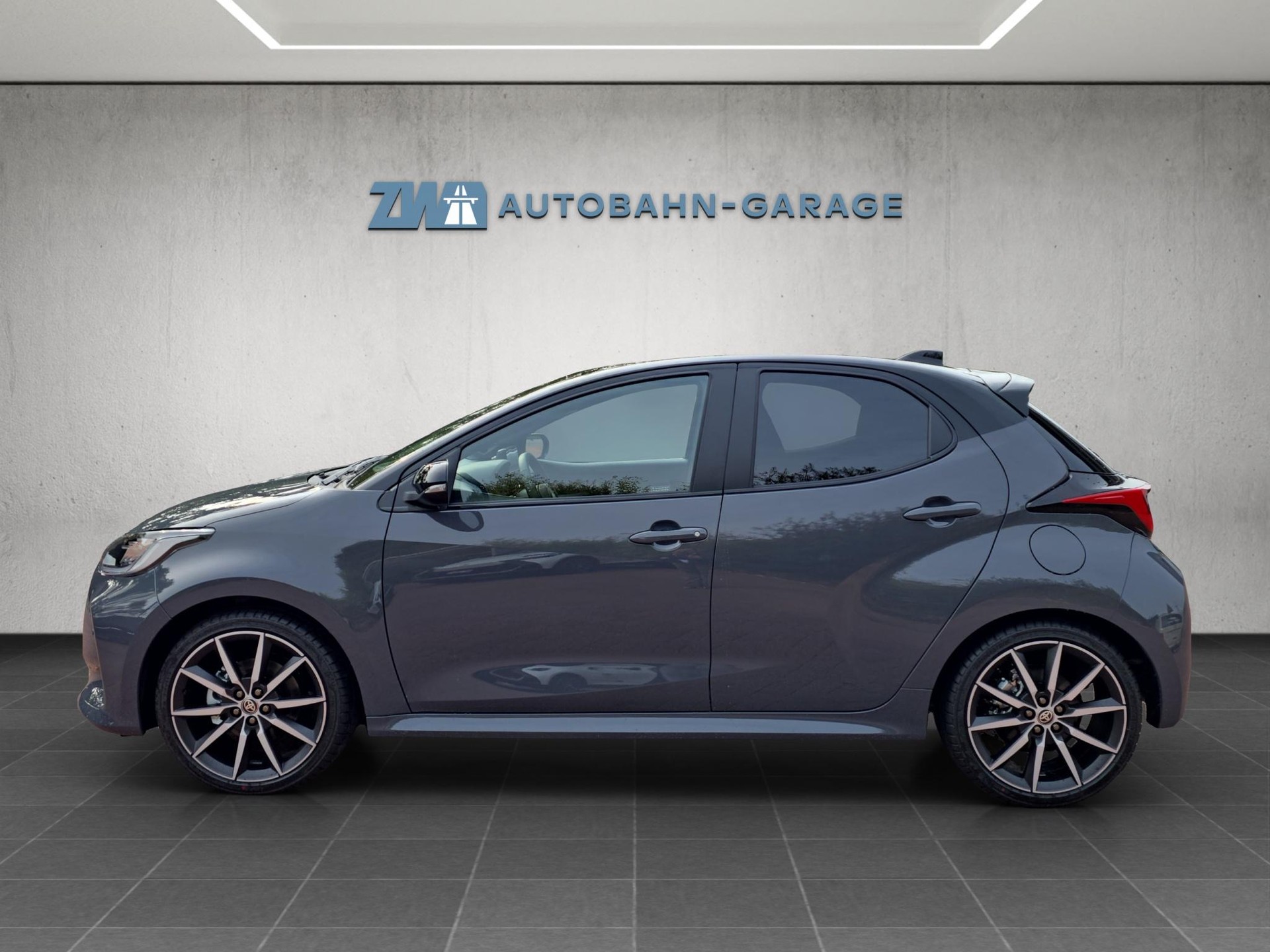 TOYOTA Yaris 1.5 VVT-i HSD GR Sport-image-1