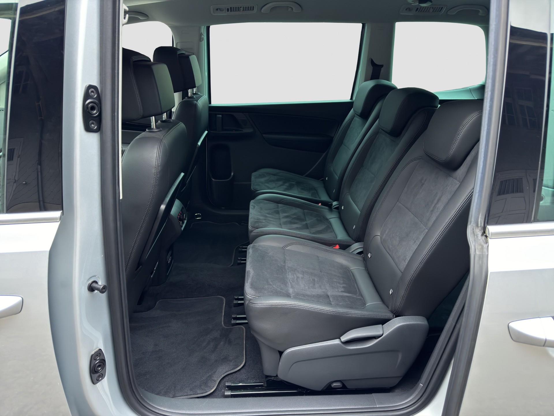 VW Sharan 1.4 TSI BlMT Highline DSG-image-9