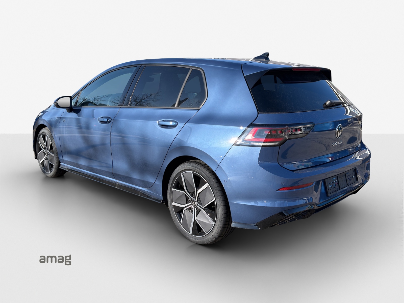 VW Golf 1.5 e TSI mHEV R-Line DSG-image-2