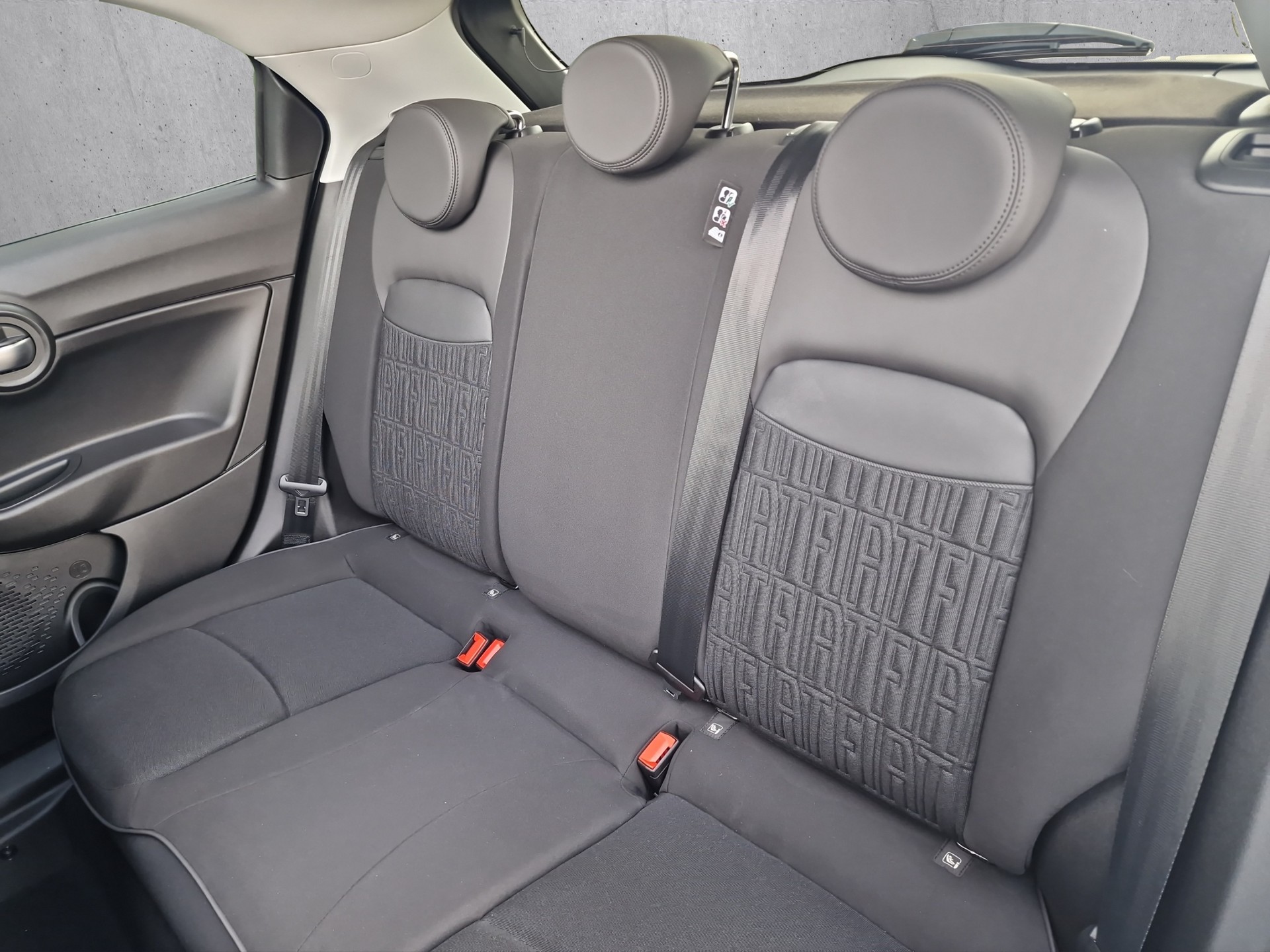 FIAT 500X 1.5 Hybrid 130cv Dolcevita Swiss Ed-image-11