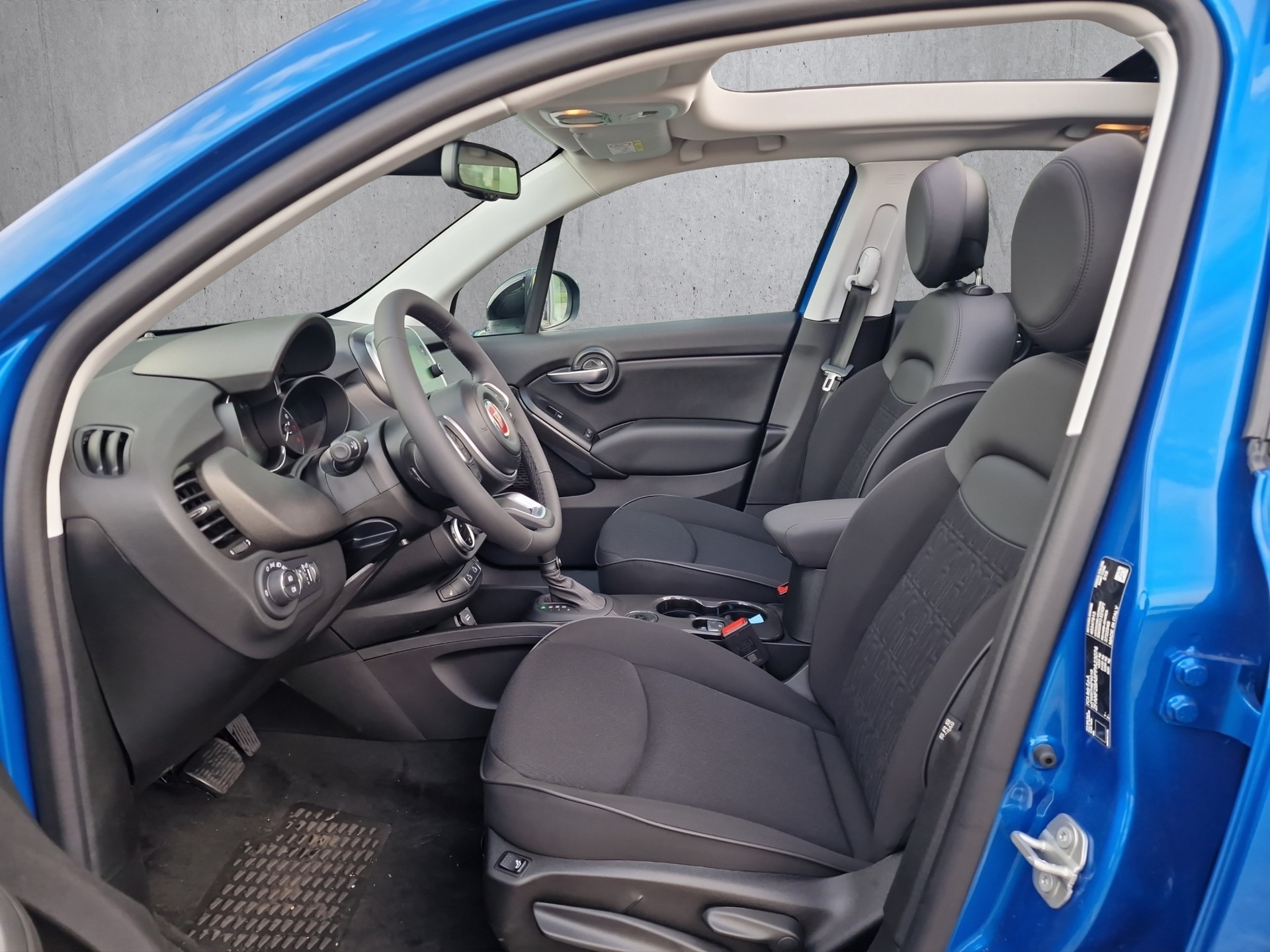 FIAT 500X 1.5 Hybrid 130cv Dolcevita Swiss Ed-image-6