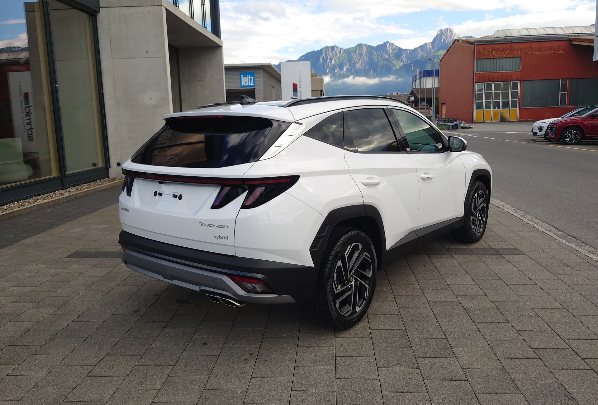 HYUNDAI Tucson 1.6 TGDI HEV Vertex Swiss Edition 4WD-image-4