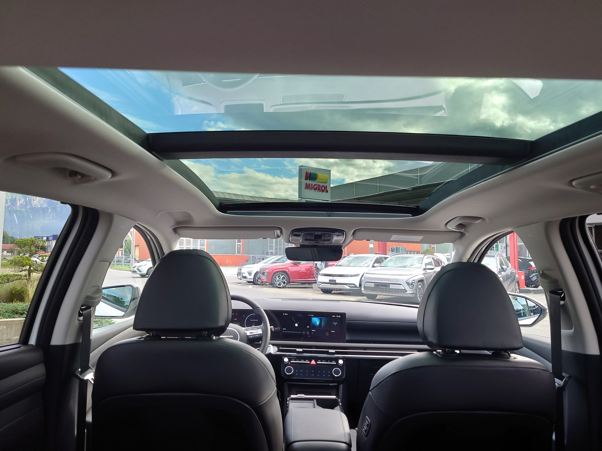 HYUNDAI Tucson 1.6 TGDI HEV Vertex Swiss Edition 4WD-image-12
