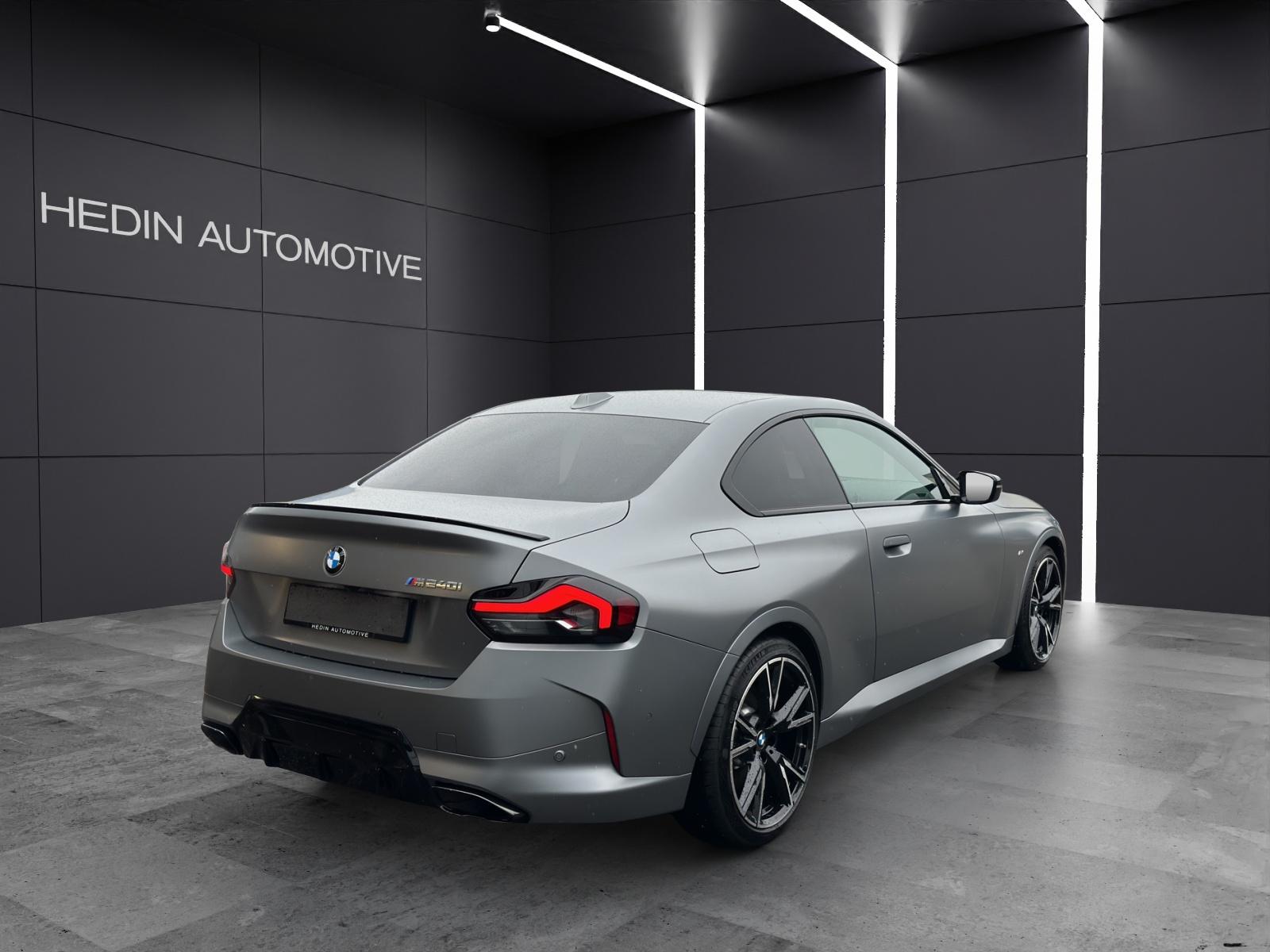BMW M240i xDrive Coupé-image-16