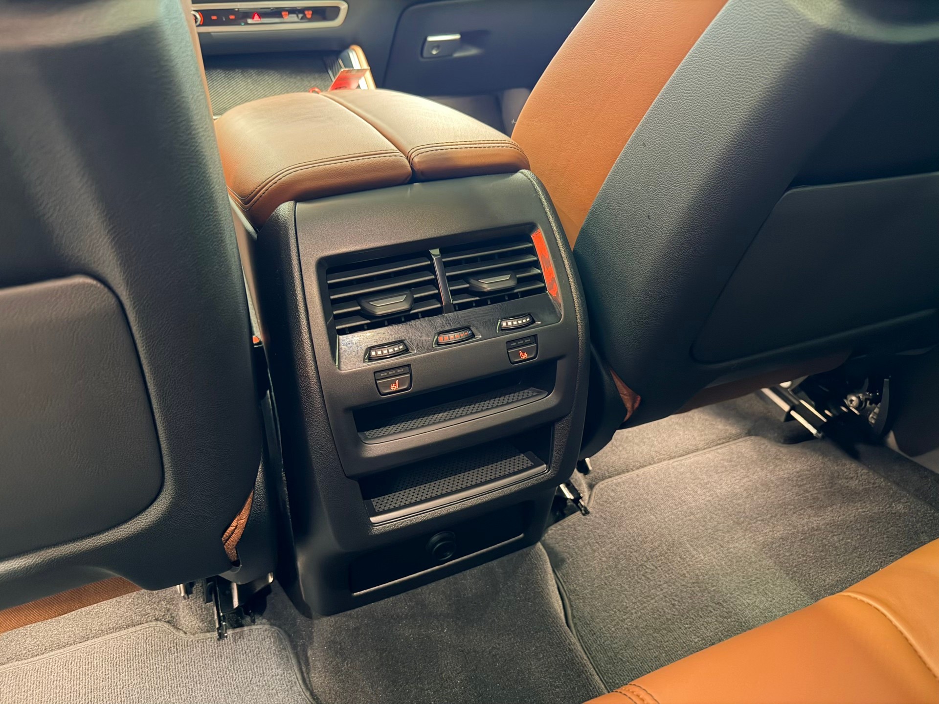 BMW X6 xDrive 48V 40d M Sport Pro Steptronic-image-19