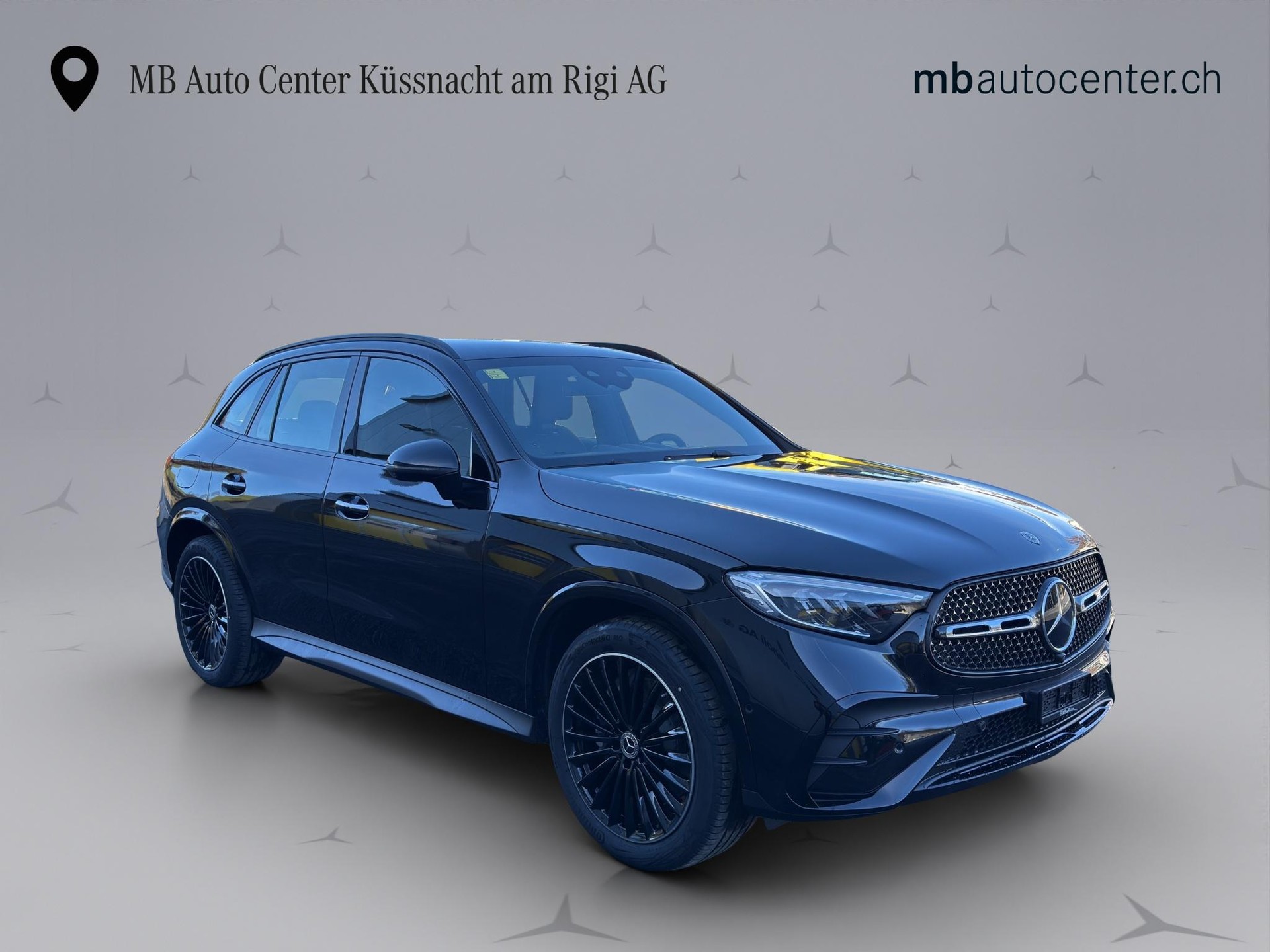 MERCEDES-BENZ GLC 200 AMG Line 4matic-image-9