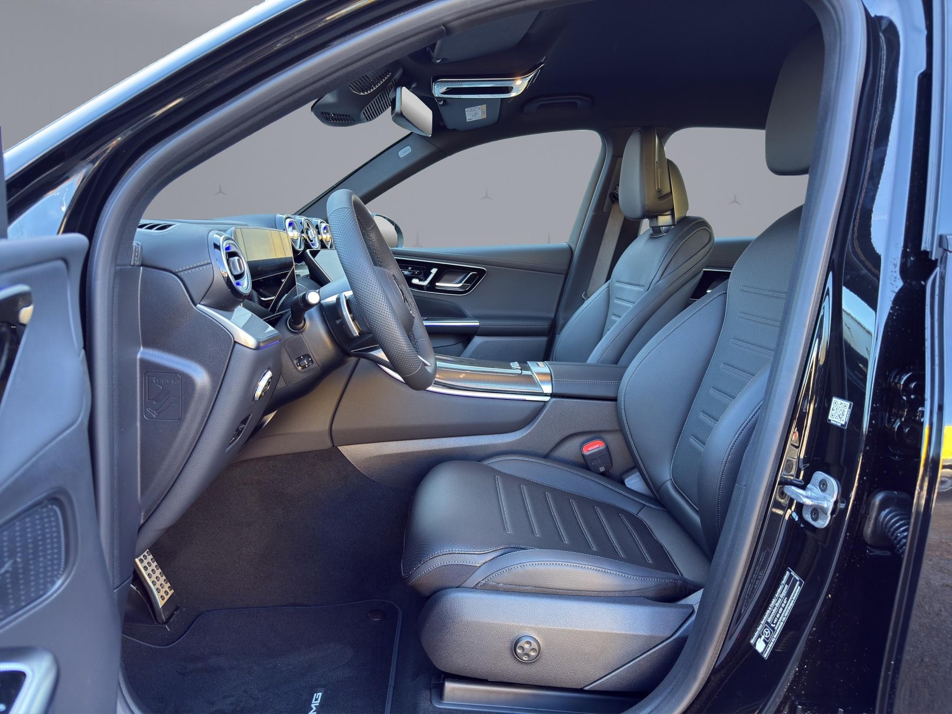 MERCEDES-BENZ GLC 200 AMG Line 4matic-image-10