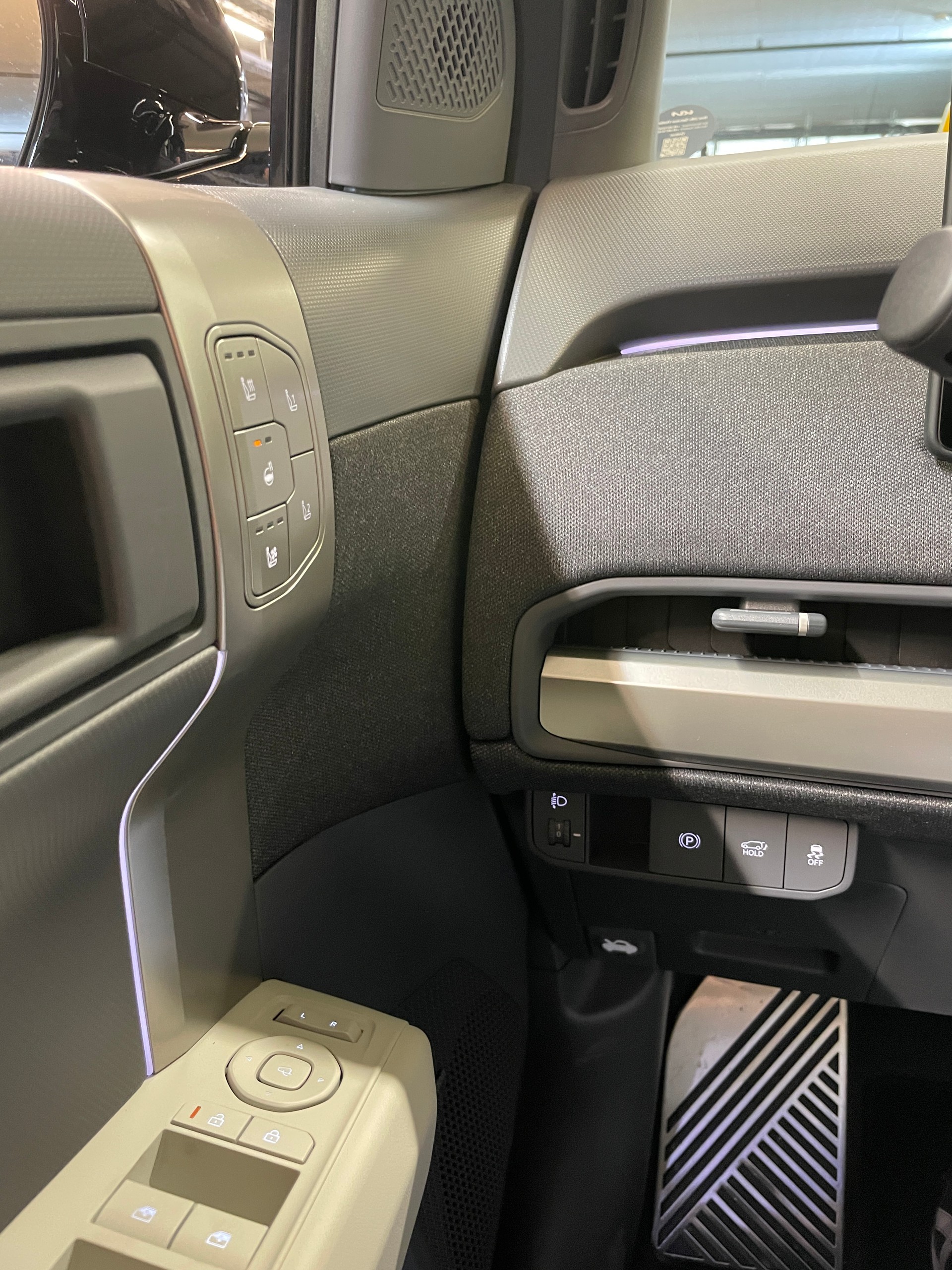 KIA EV3 81,4 kWh GT-Line mit GT-Line Pack und Panoramadach und AHK!-image-17