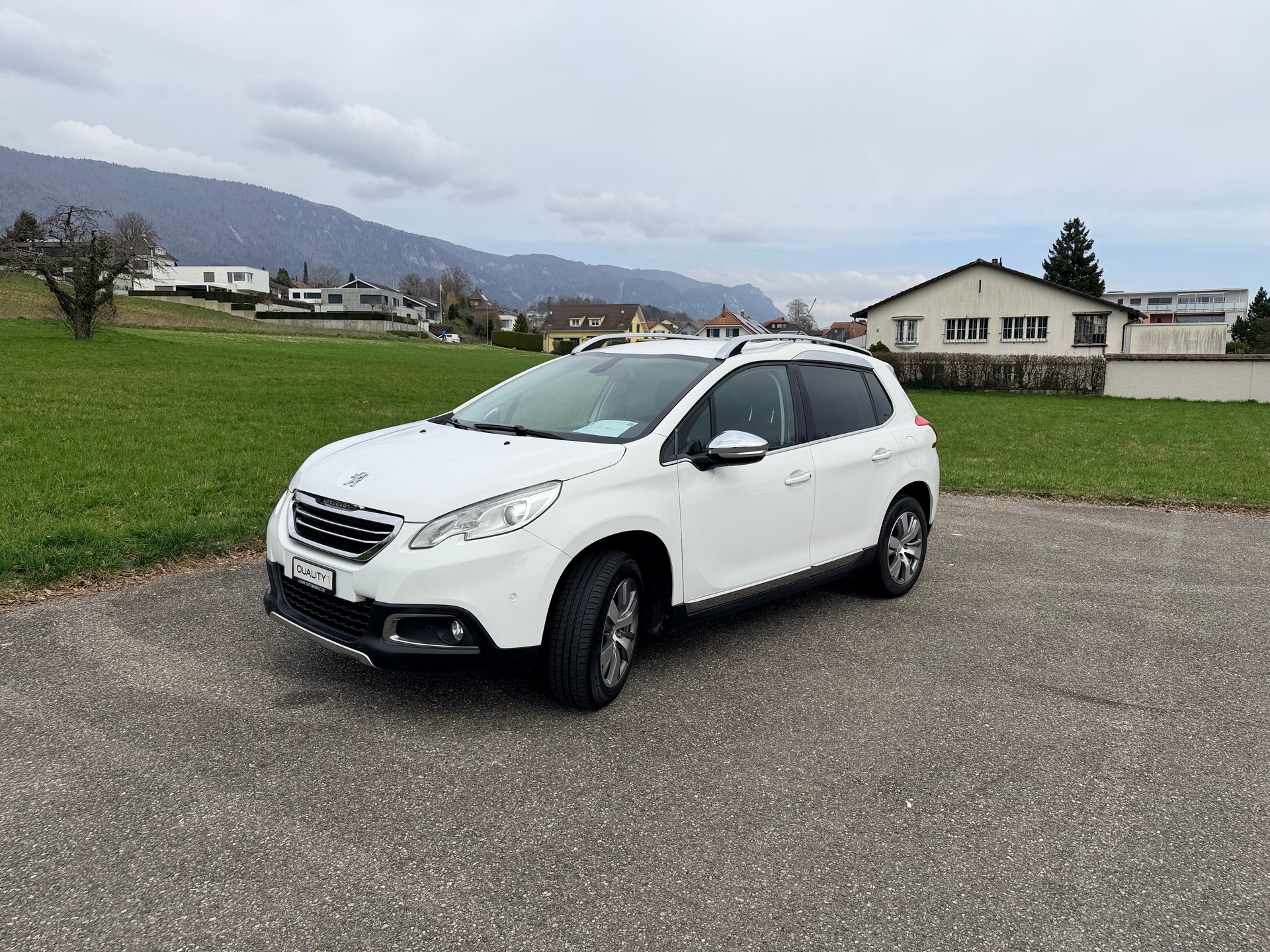 PEUGEOT 2008 1.6 VTI Allure-image-3