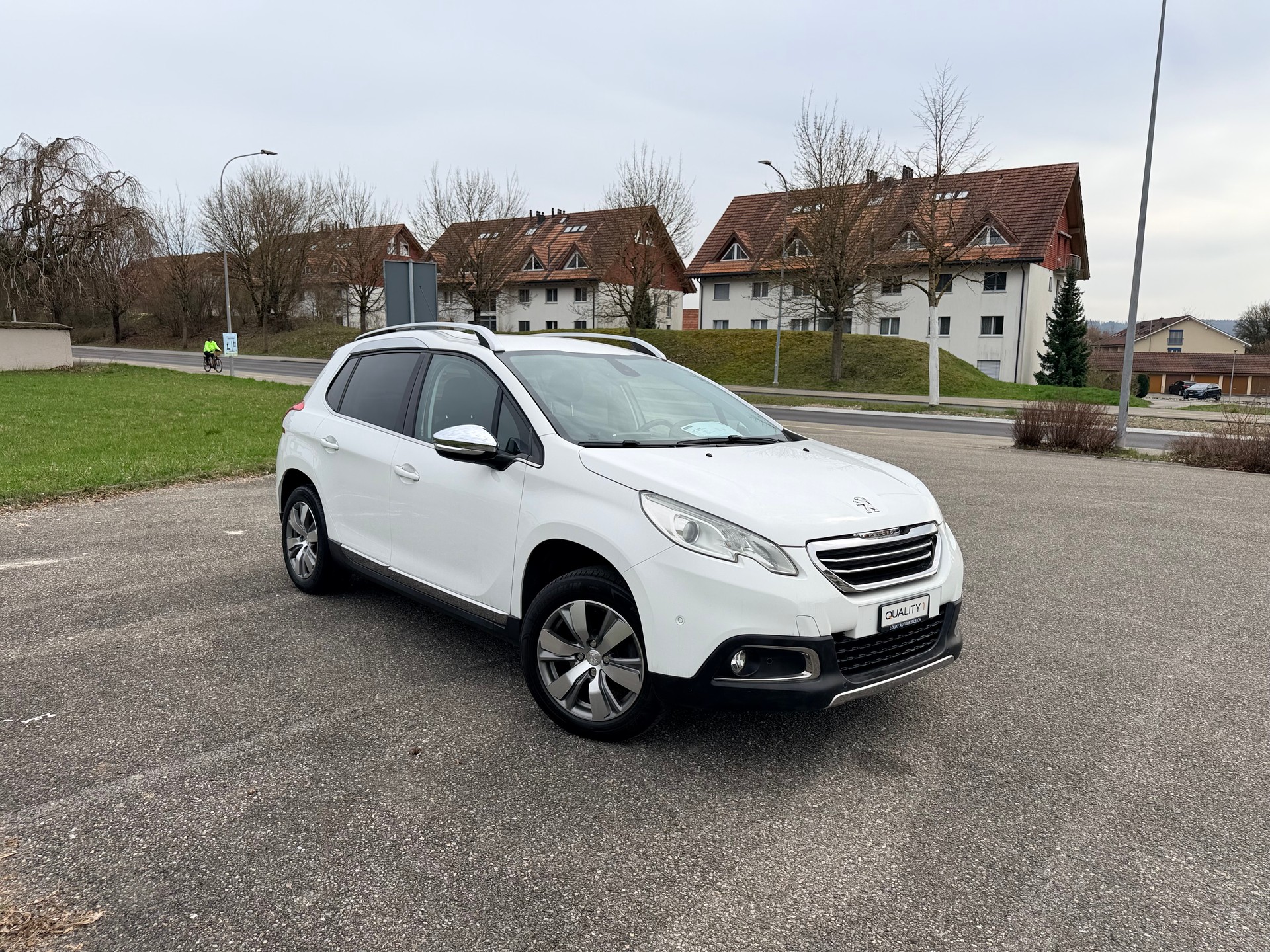 PEUGEOT 2008 1.6 VTI Allure-image-2