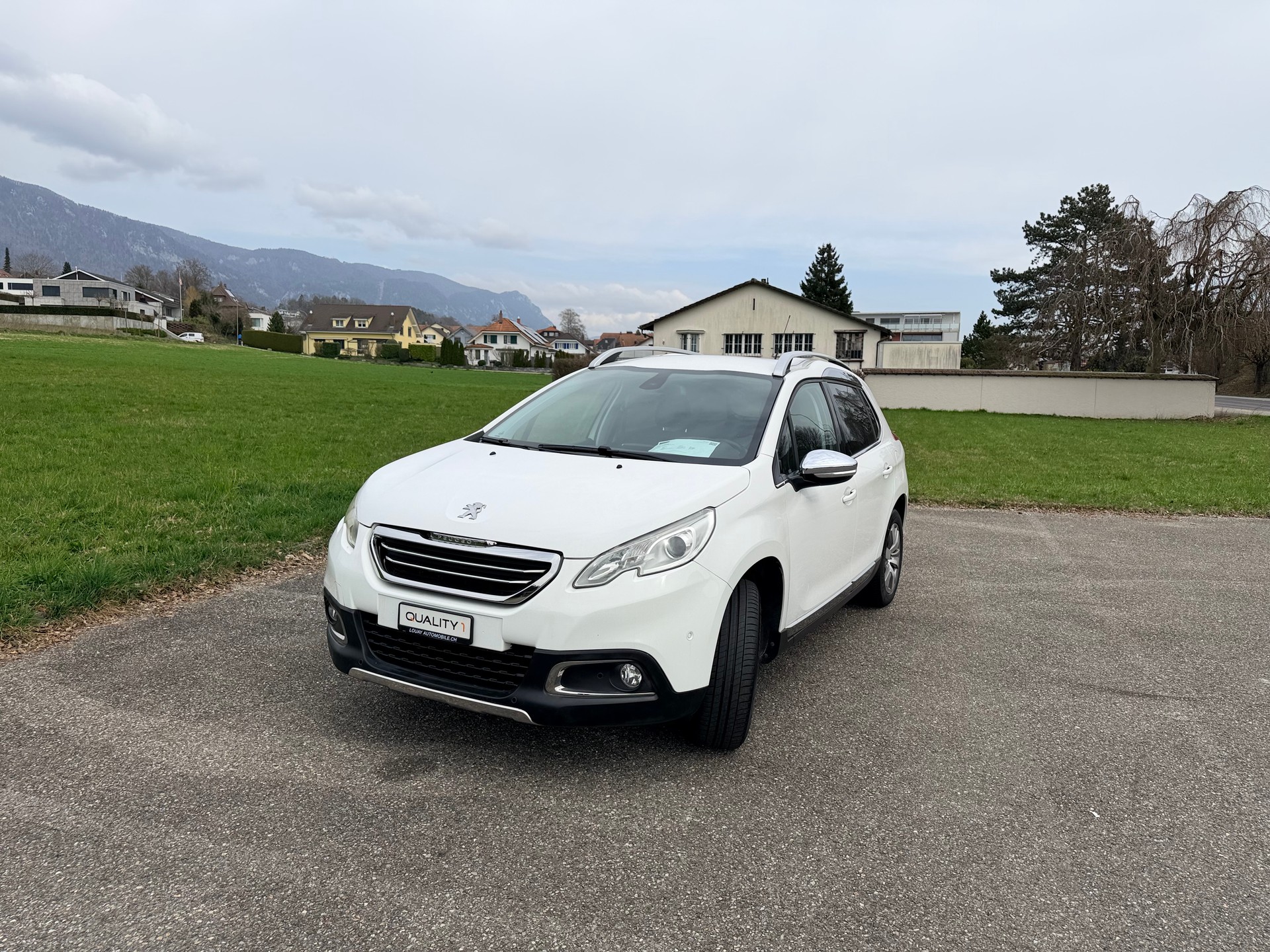 PEUGEOT 2008 1.6 VTI Allure-image-0