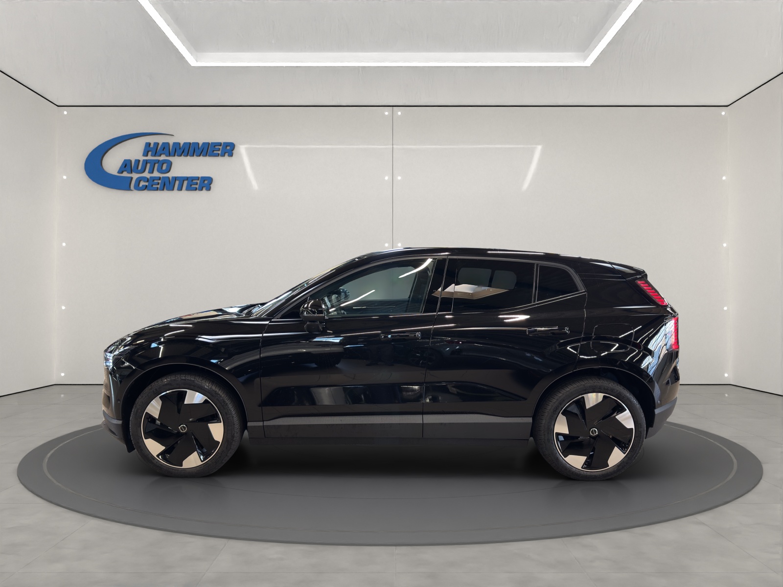 VOLVO EX30 E60 Twin Ultra Performance AWD-image-1