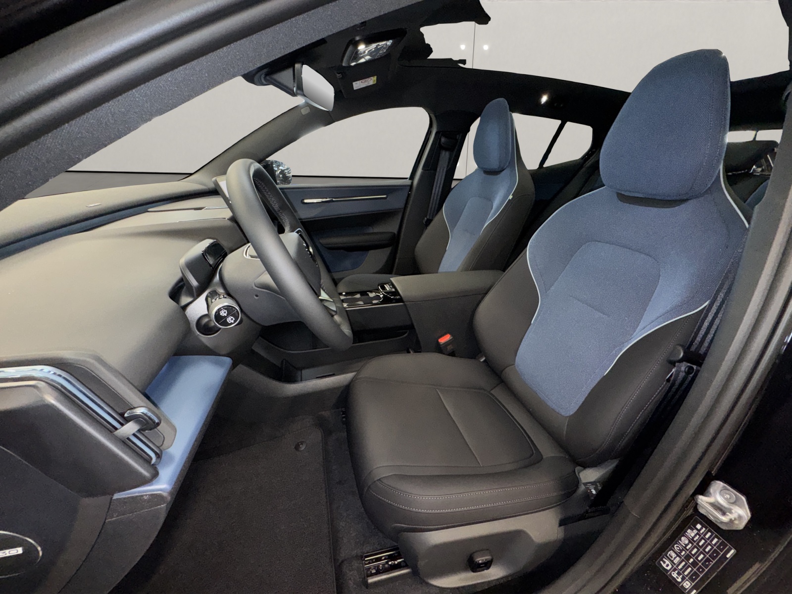 VOLVO EX30 E60 Twin Ultra Performance AWD-image-15