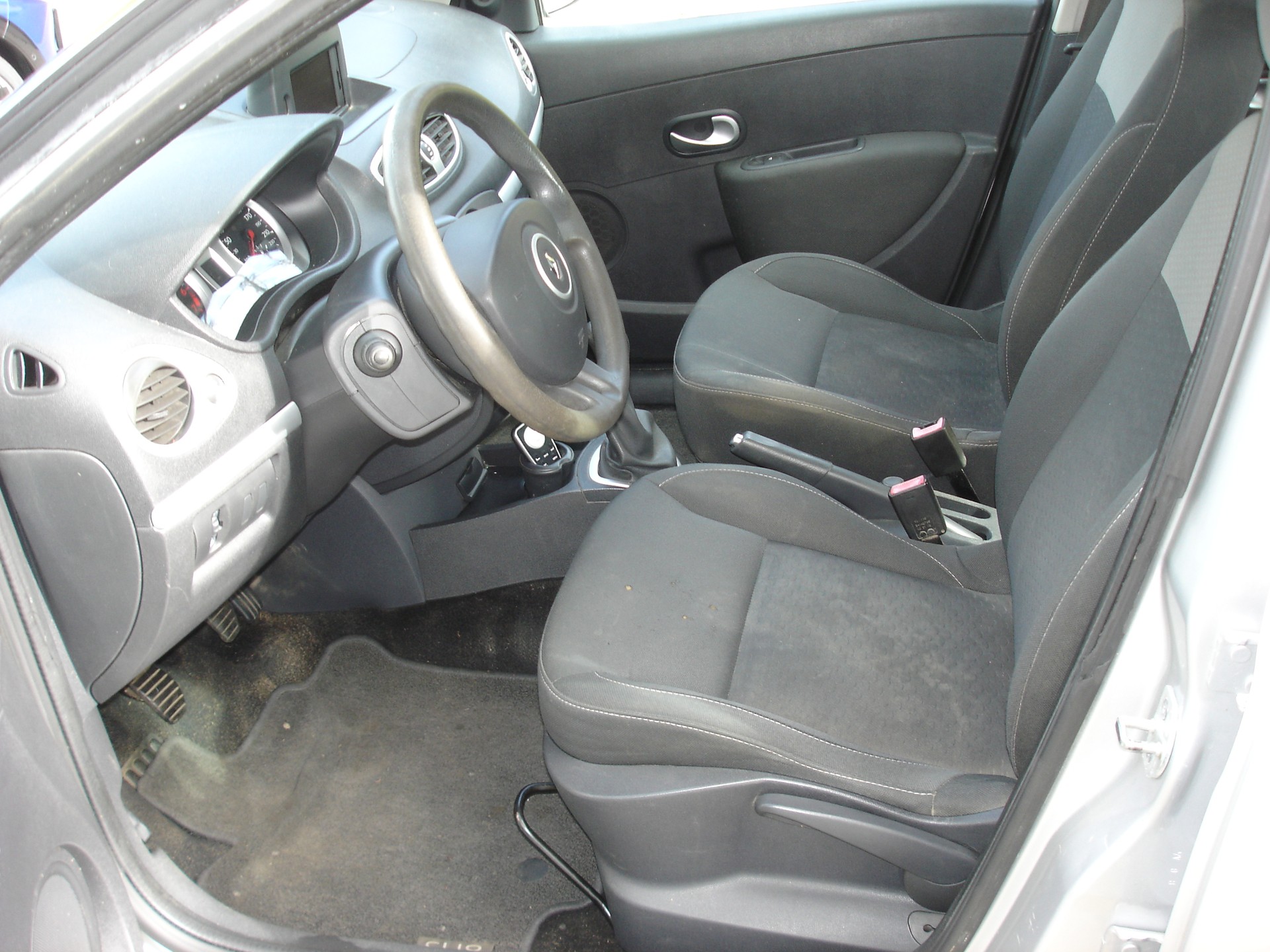 RENAULT Clio 1.2 16V Turbo Dynamique-image-8
