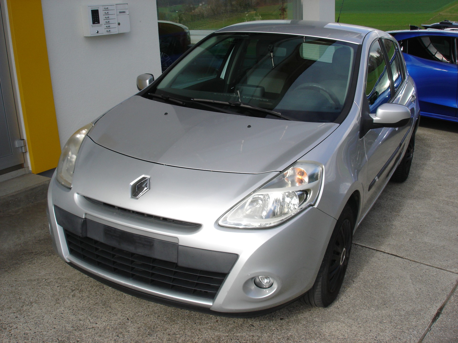 RENAULT Clio 1.2 16V Turbo Dynamique-image-1