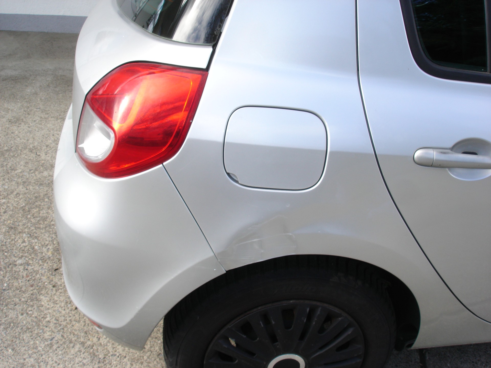 RENAULT Clio 1.2 16V Turbo Dynamique-image-4
