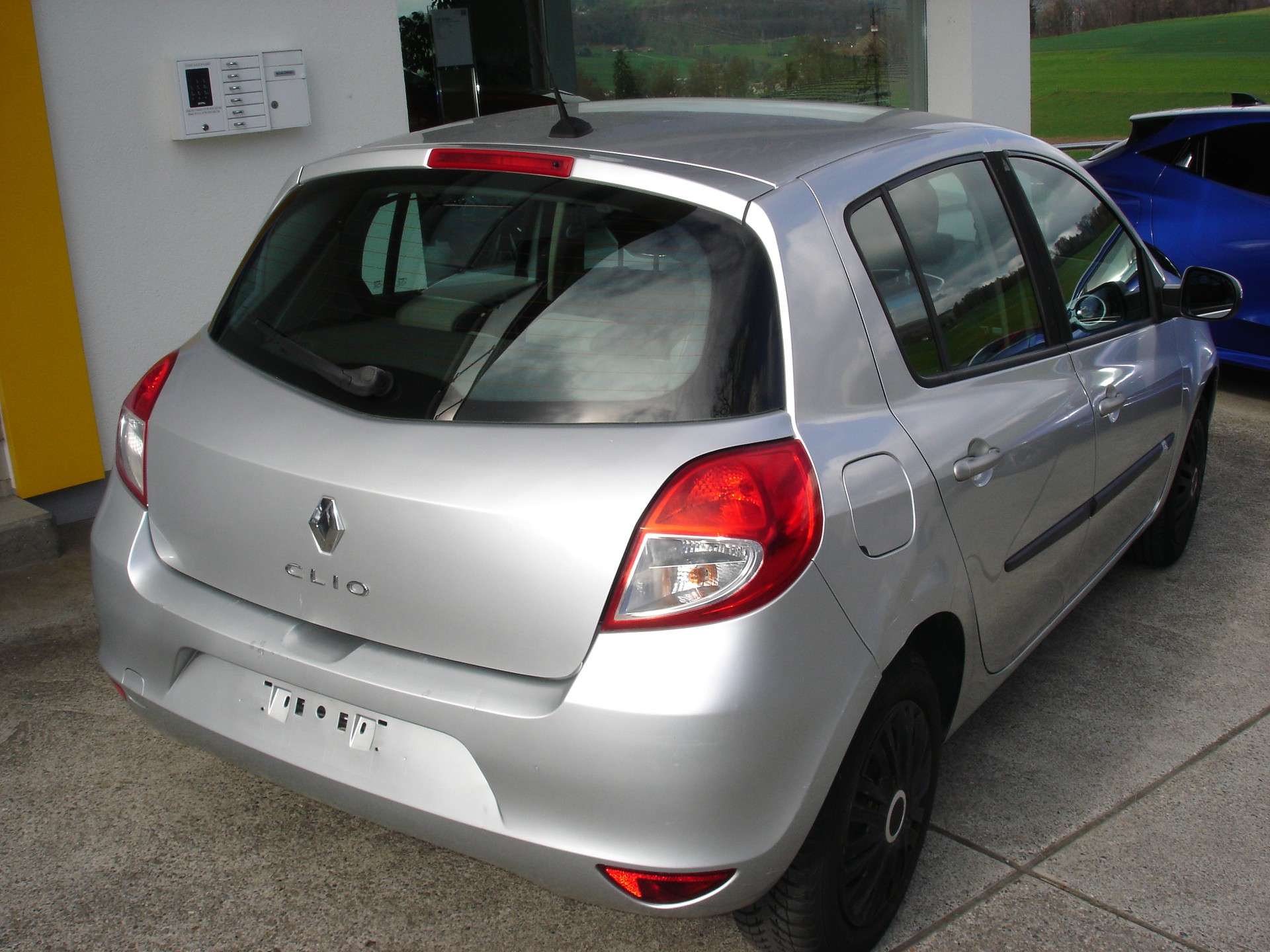 RENAULT Clio 1.2 16V Turbo Dynamique-image-3