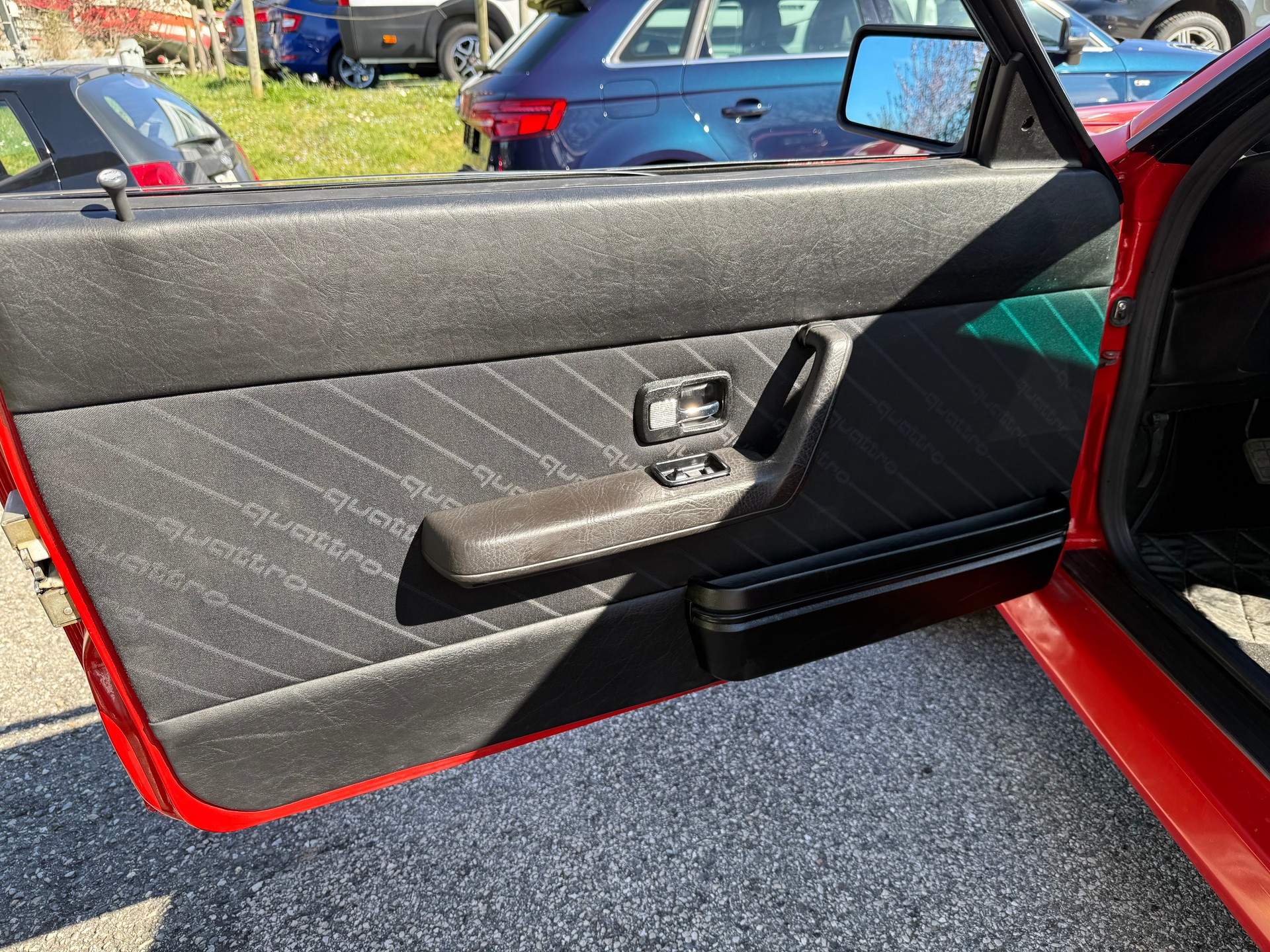 AUDI quattro Turbo-image-12